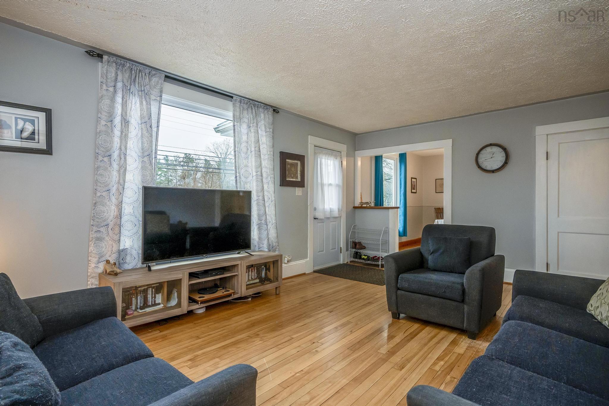 $280,000.00: 946 Main Street, Kingston
