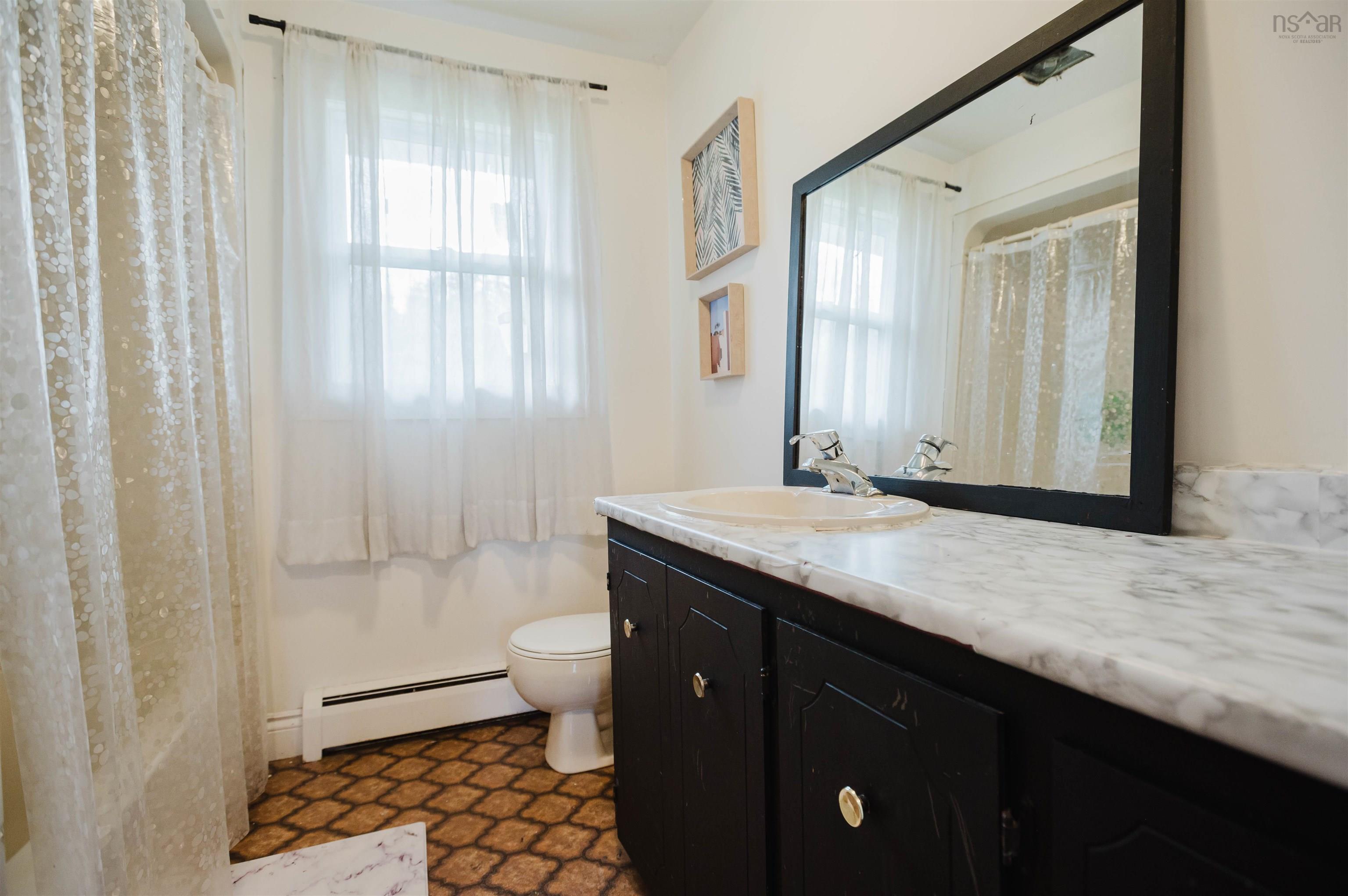 $499,999.00: 799 Terence Bay Road, Terence Bay