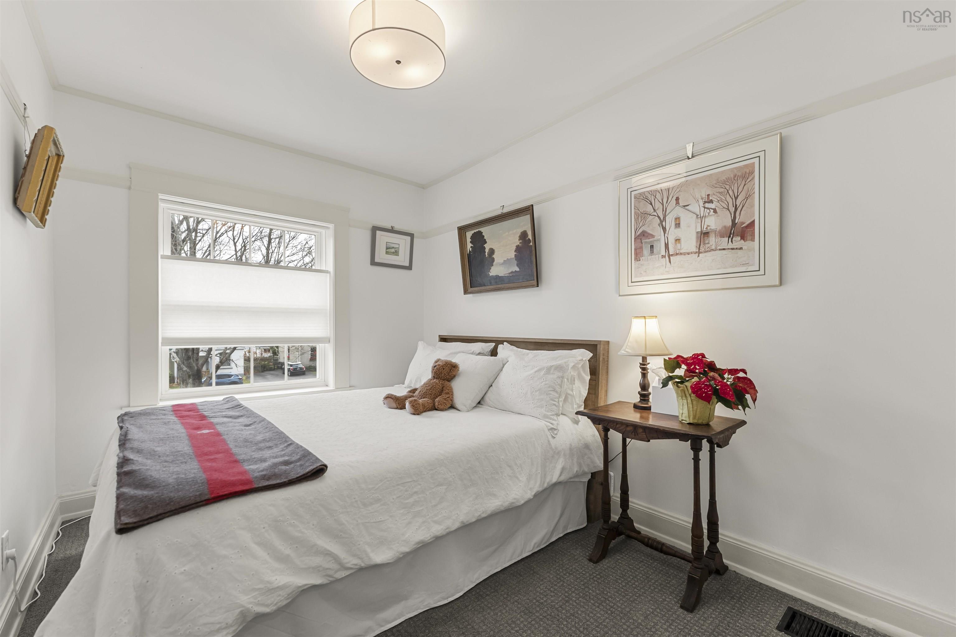 $799,900.00: 5537 Columbus Place, Halifax