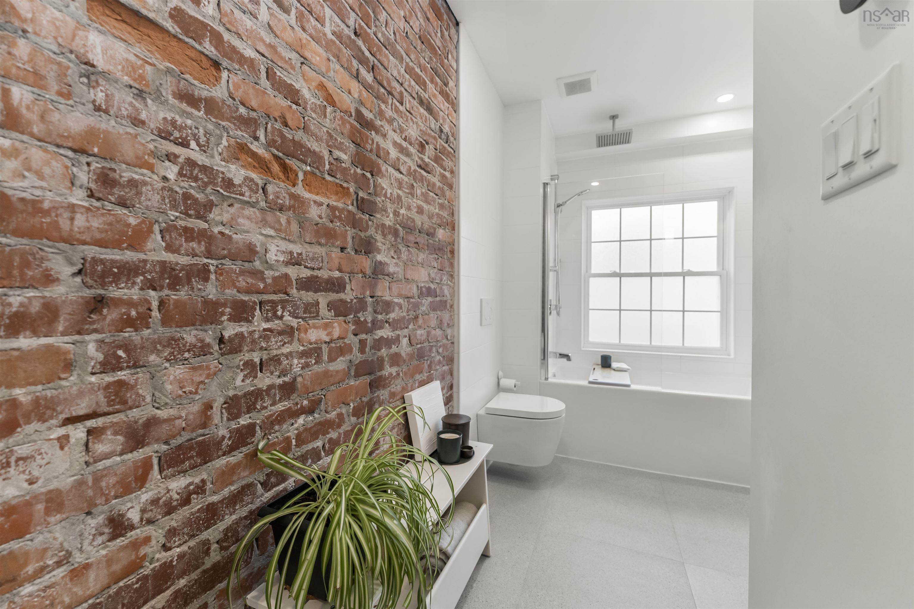 $799,900.00: 5537 Columbus Place, Halifax