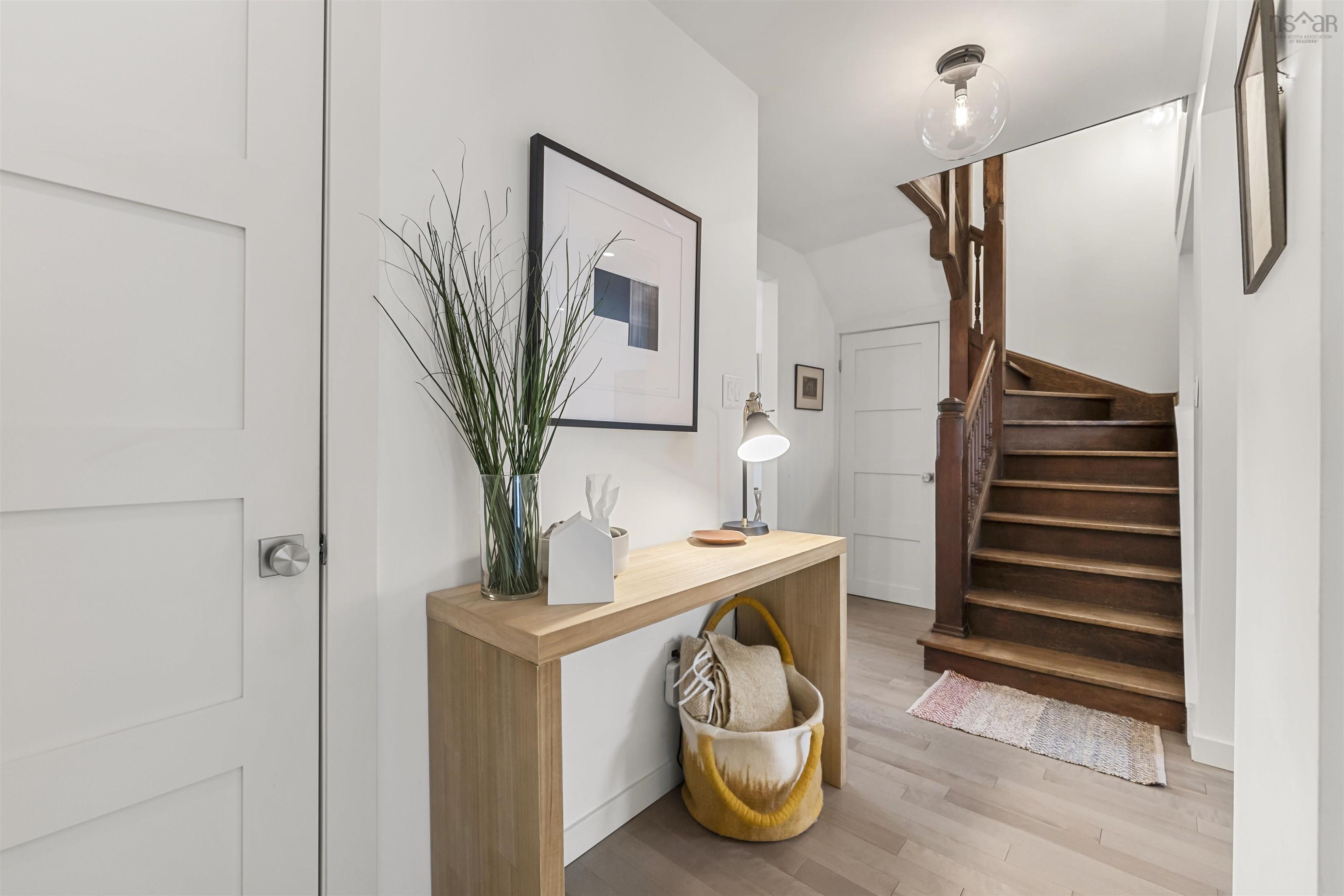 $799,900.00: 5537 Columbus Place, Halifax