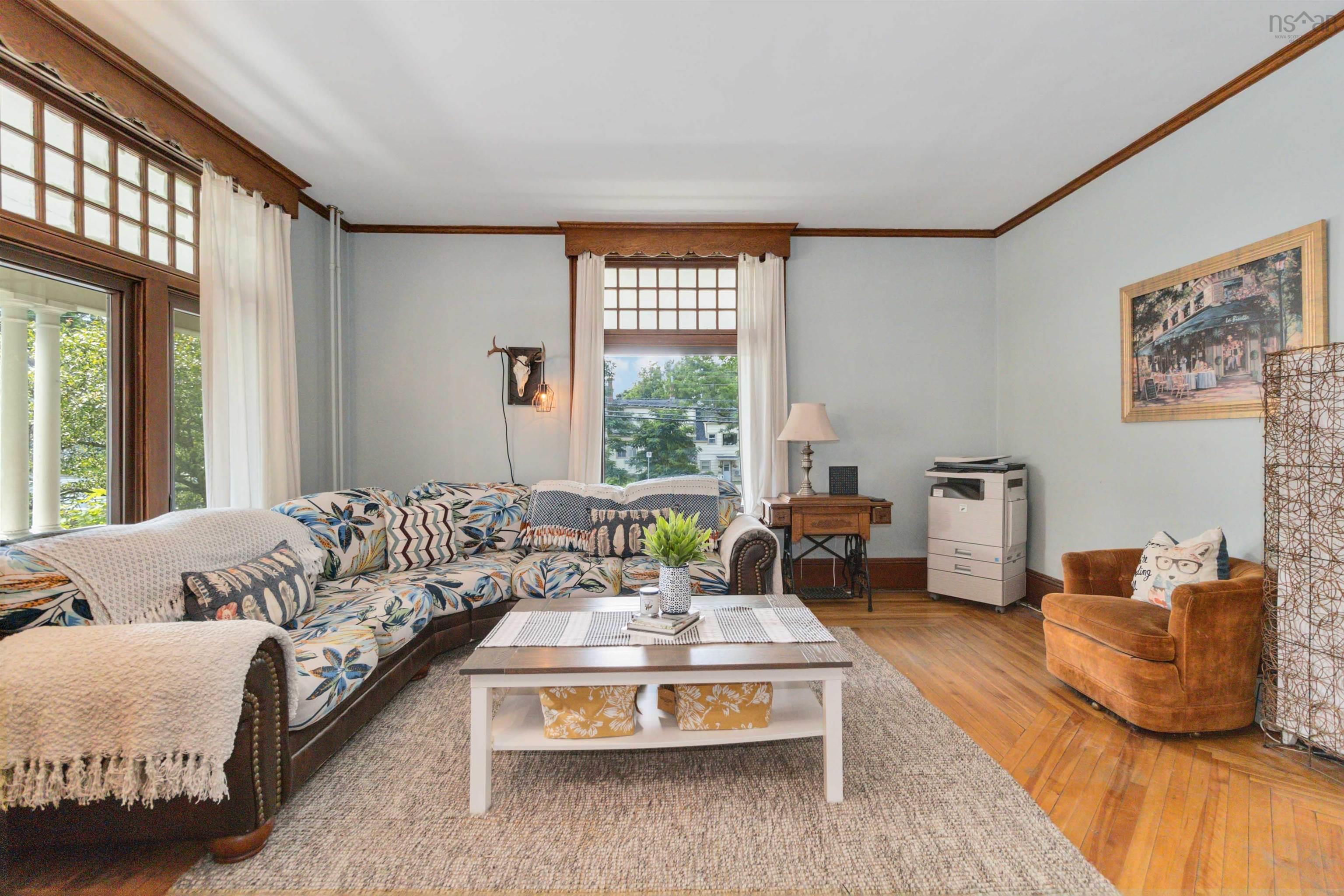 $589,900.00: 126 Queen Street, Bridgewater