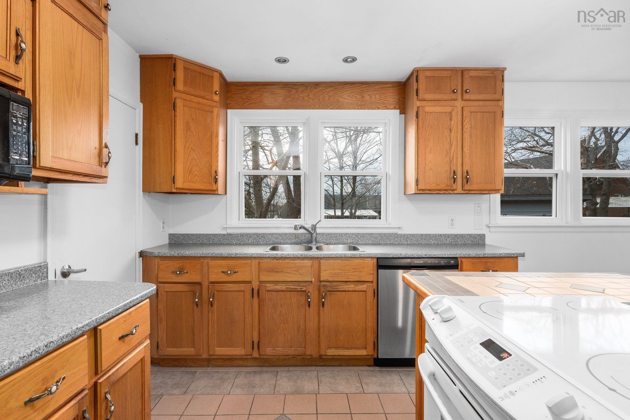 $499,900.00: 12 Margaree Parkway, Dartmouth