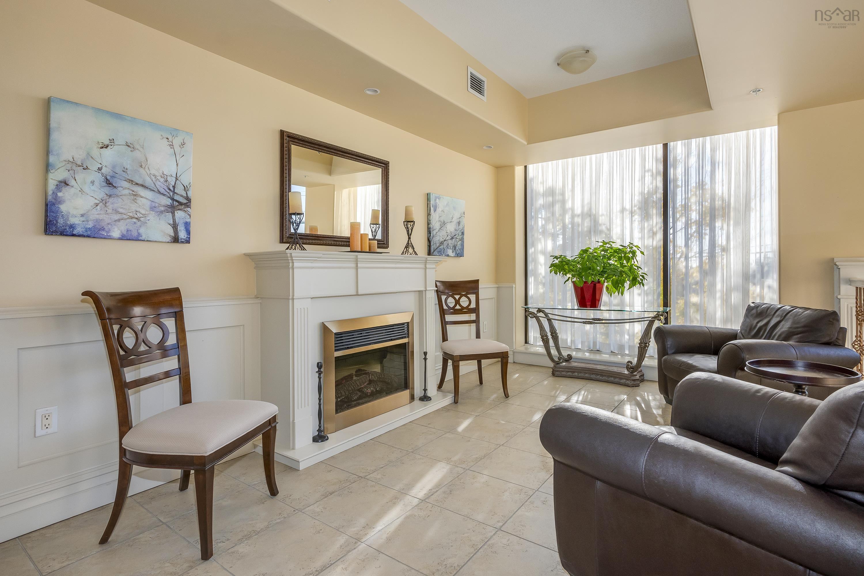 $549,000.00: 416 767 Parkland Drive, Clayton Park
