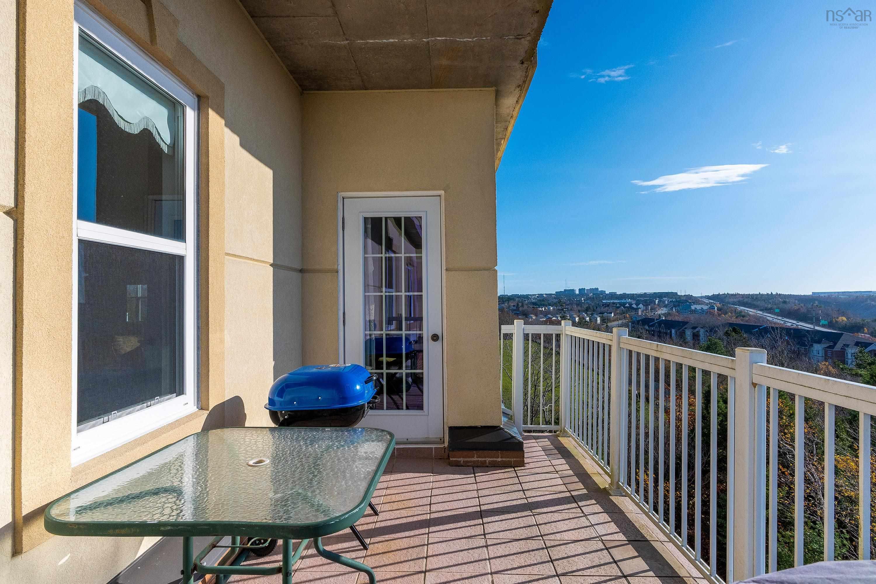 $549,000.00: 416 767 Parkland Drive, Clayton Park