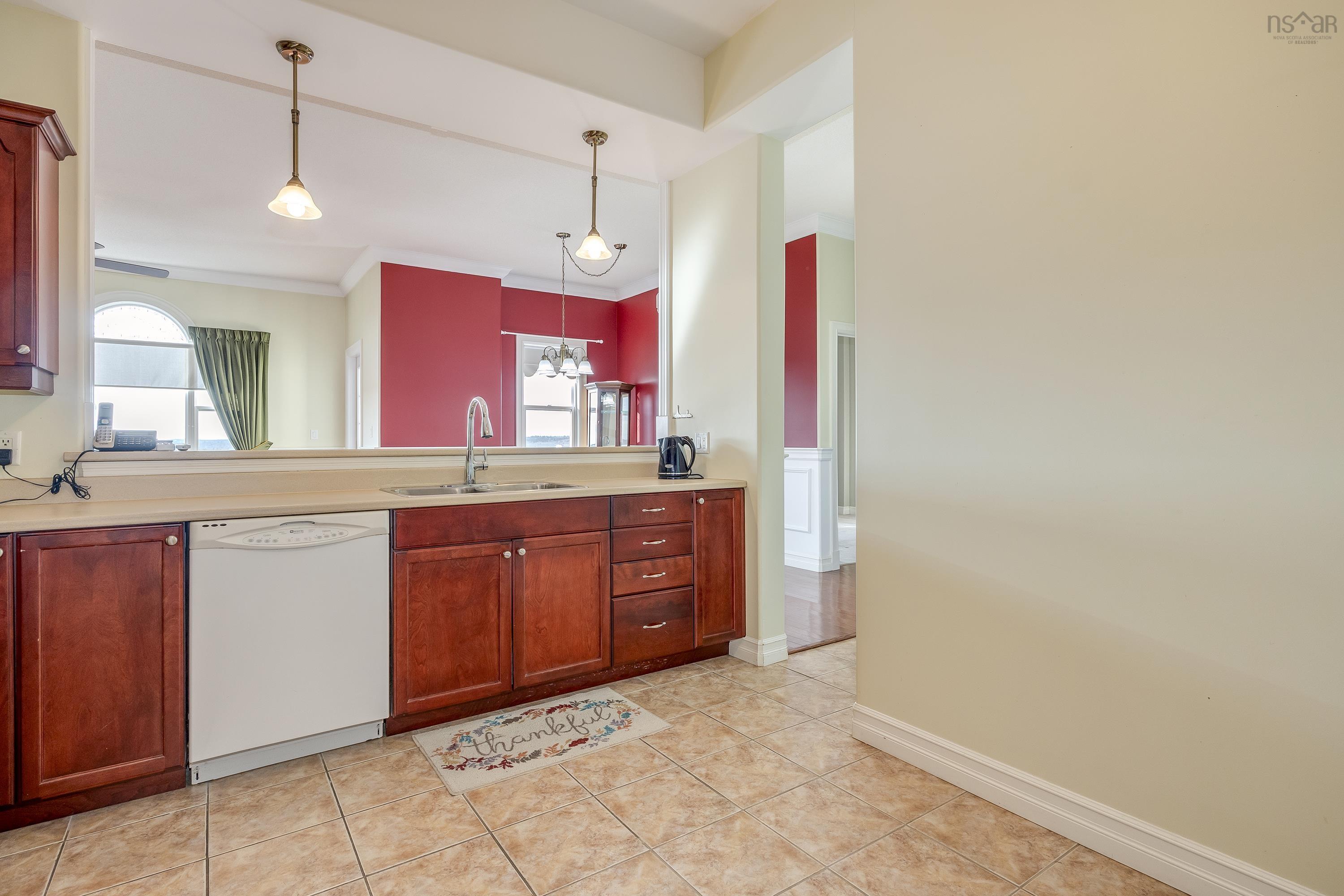 $549,000.00: 416 767 Parkland Drive, Clayton Park
