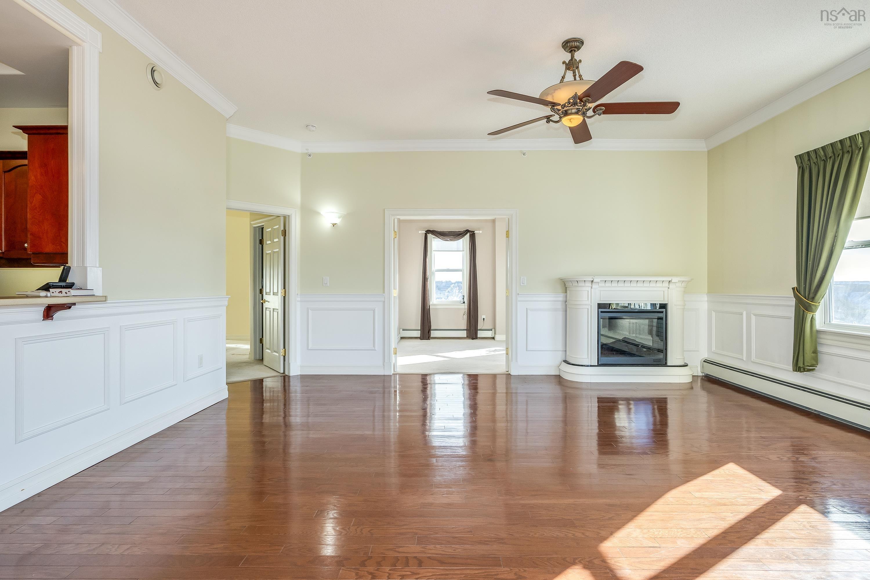 $549,000.00: 416 767 Parkland Drive, Clayton Park