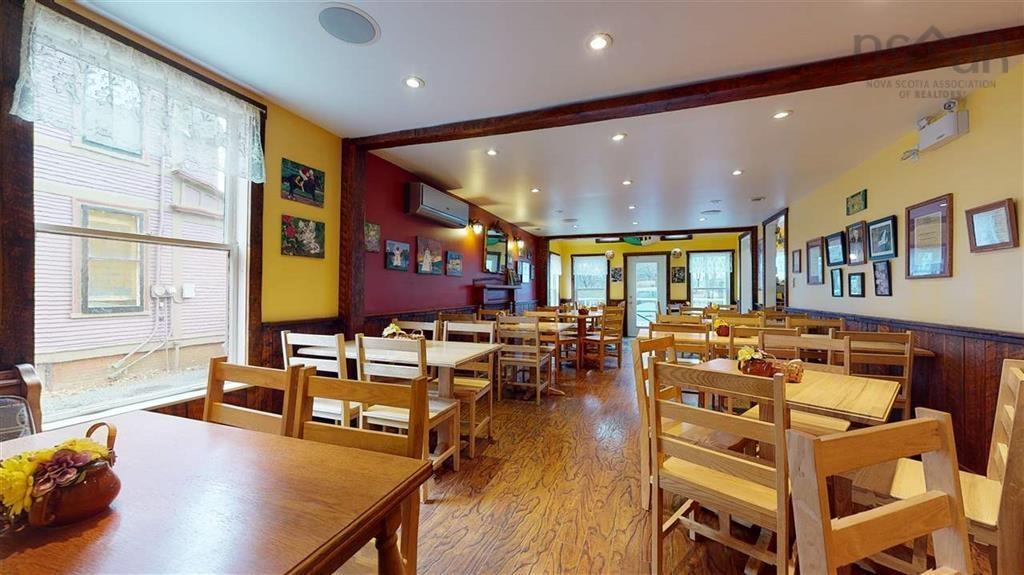 $799,000.00: 358-360 St George Street, Annapolis Royal