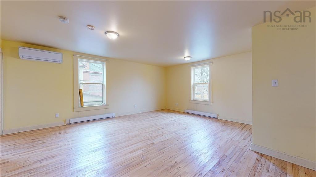 $799,000.00: 358-360 St George Street, Annapolis Royal