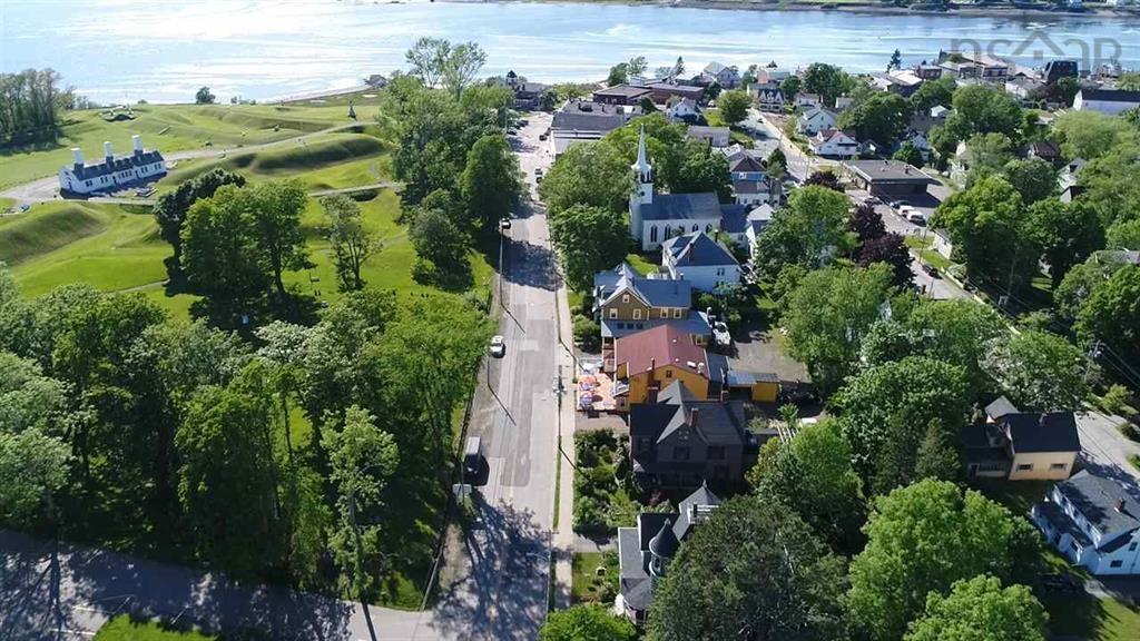 $799,000.00: 358-360 St George Street, Annapolis Royal