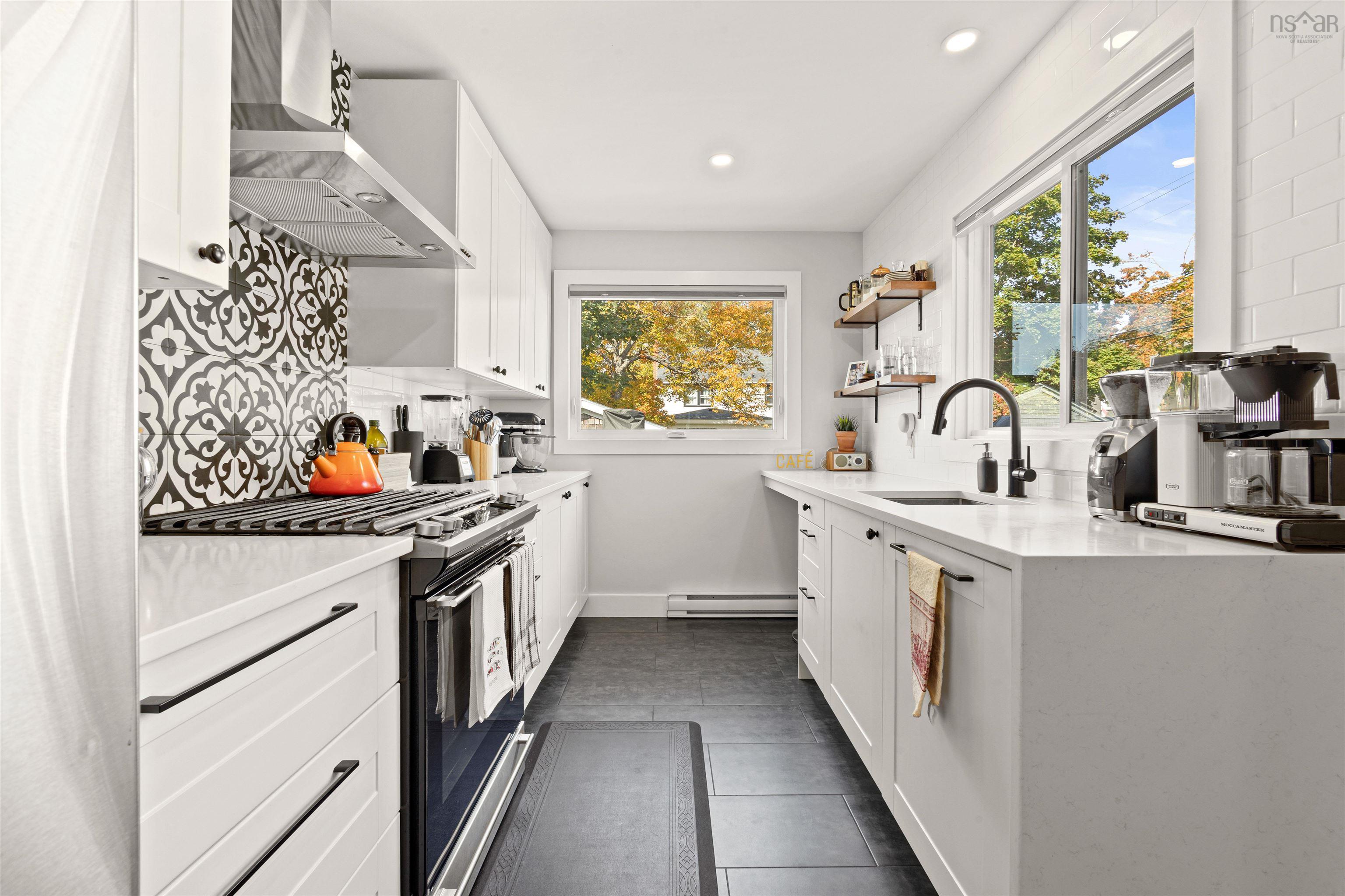 $549,900.00: 9 Garden Drive, Dartmouth