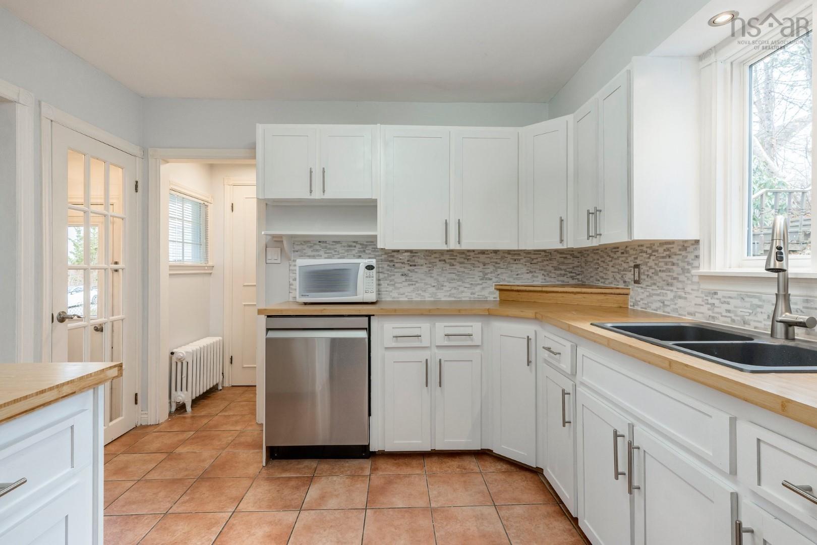 $674,900.00: 35 Fenwood Road, Halifax