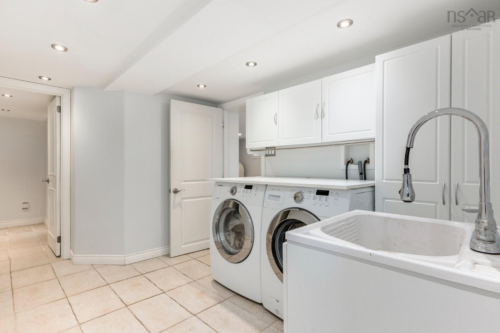 $674,900.00: 35 Fenwood Road, Halifax