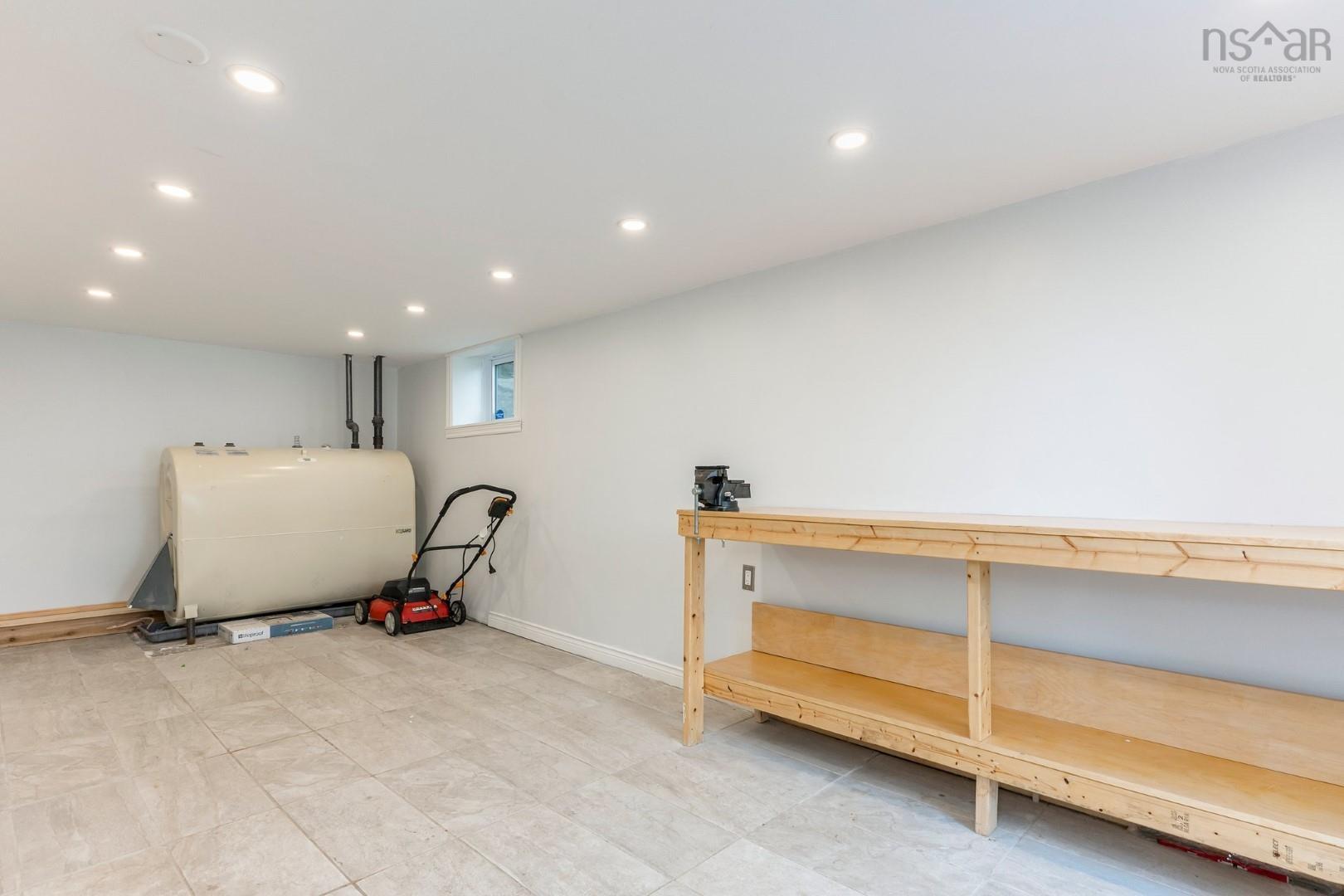 $674,900.00: 35 Fenwood Road, Halifax