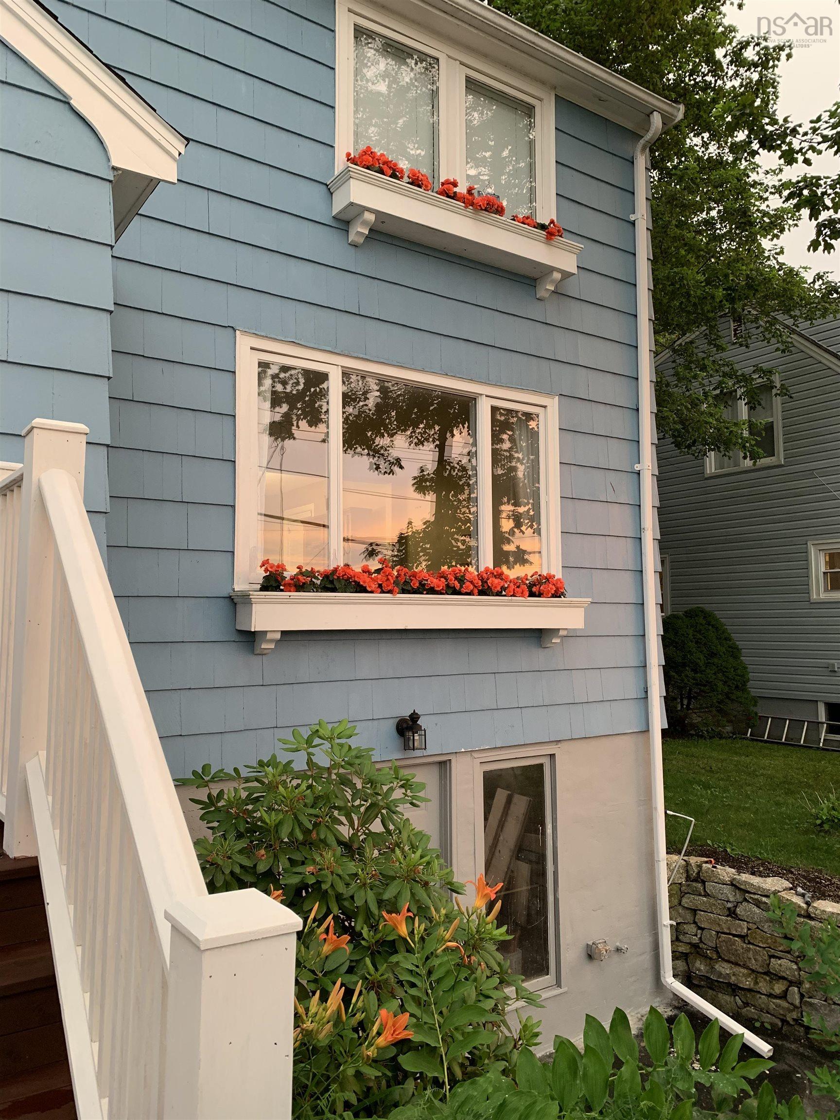 $674,900.00: 35 Fenwood Road, Halifax
