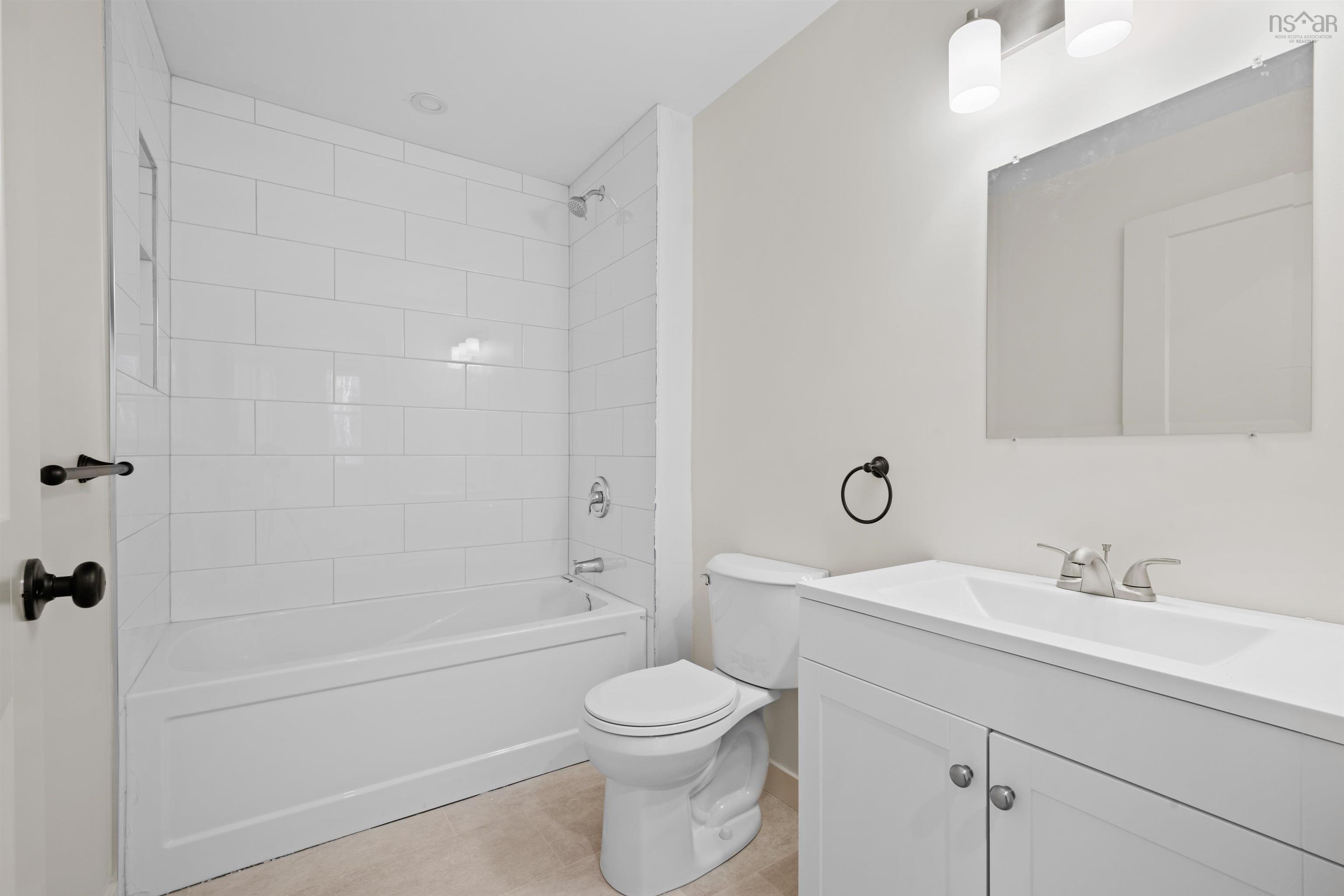 $649,900.00: 88/90 Elmwood Drive, Elmsdale