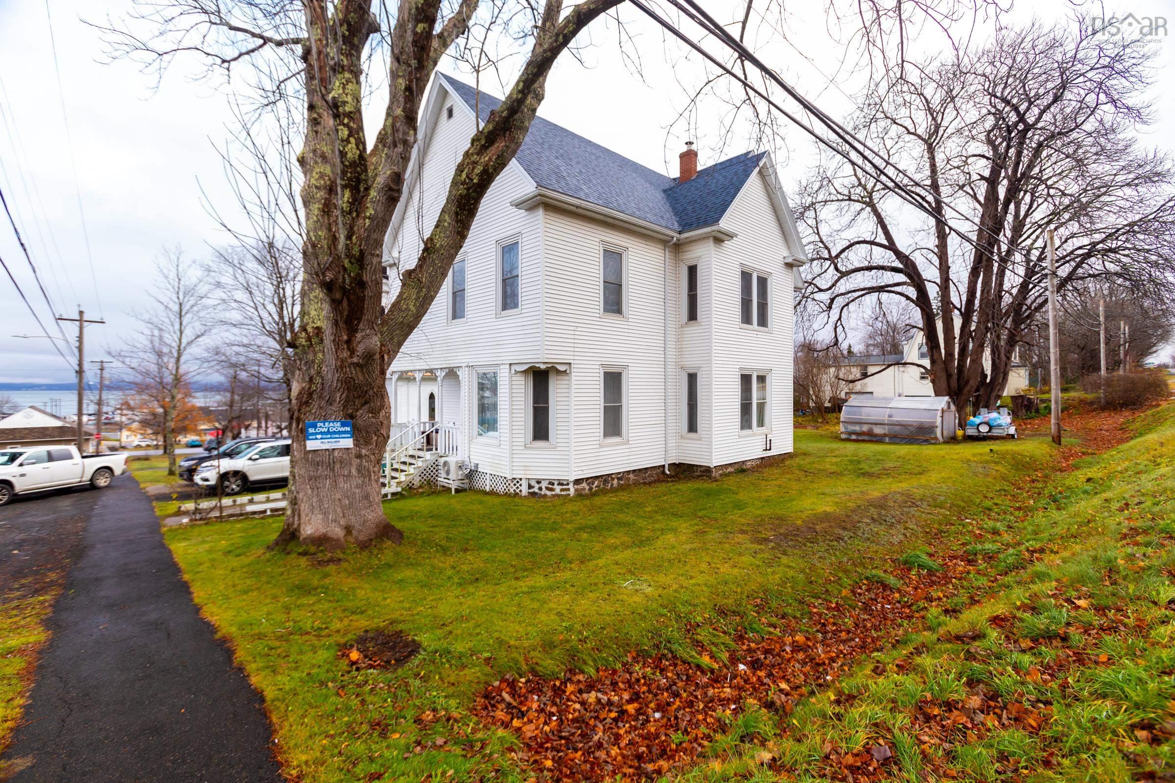 $400,000.00: 19 Prince William Street, Digby