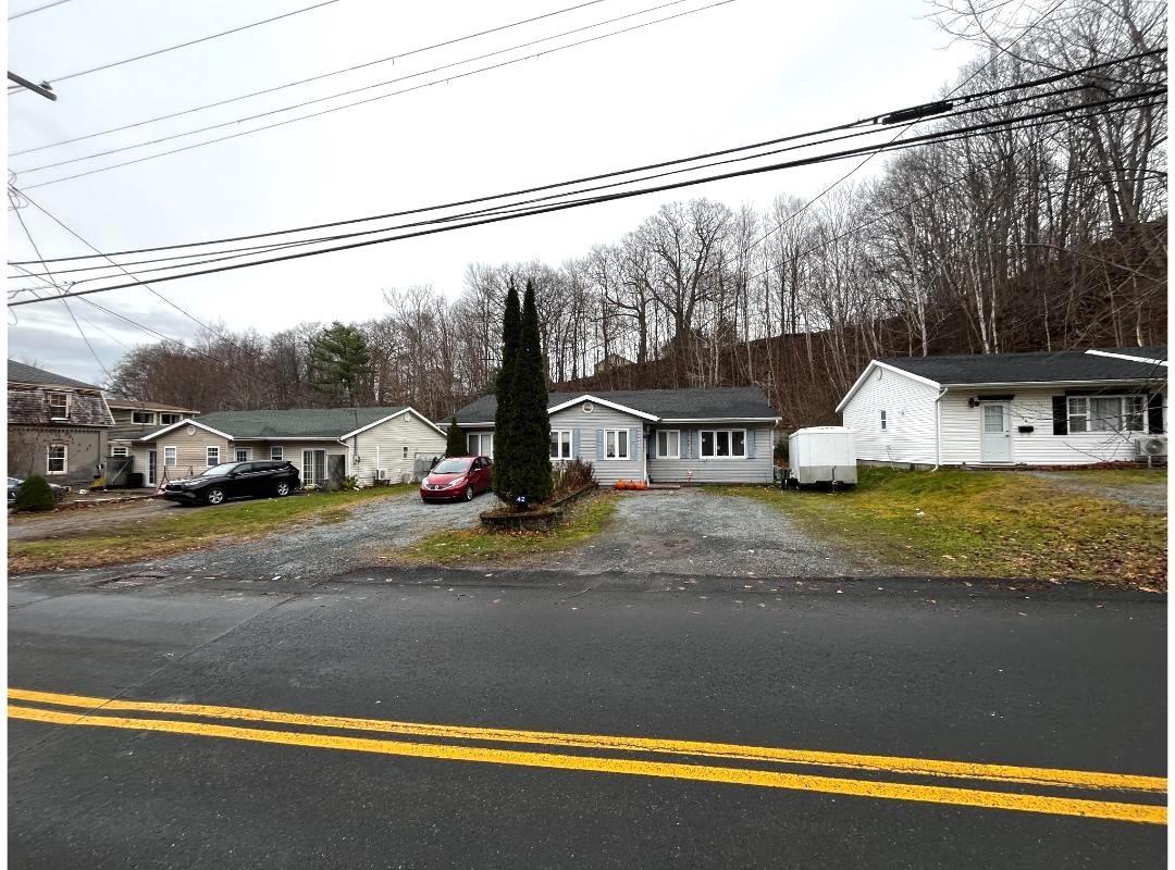 $375,000.00: 40-42 Canaan Avenue, Kentville