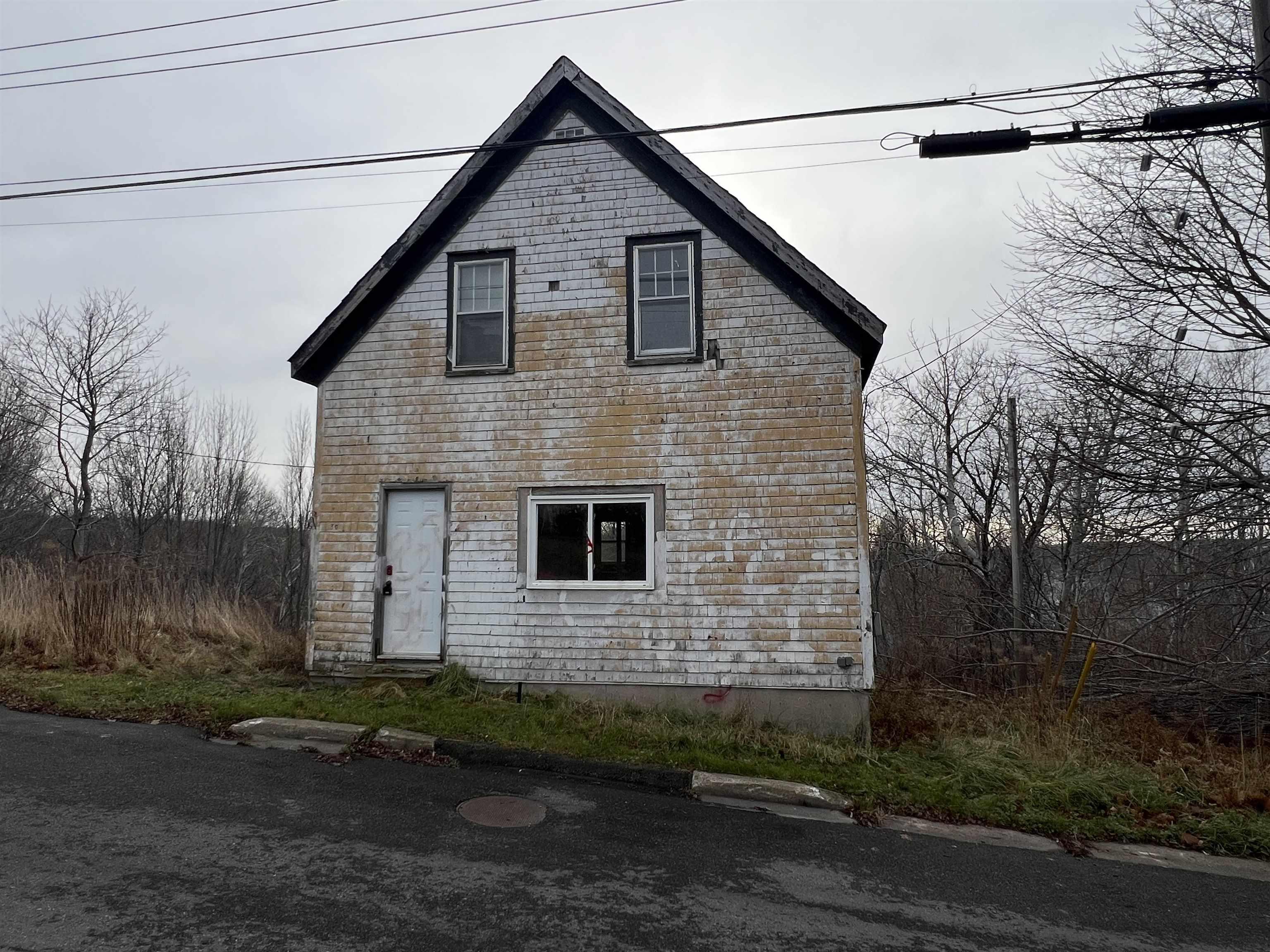 $74,000.00: 30 Oak Street, Trenton