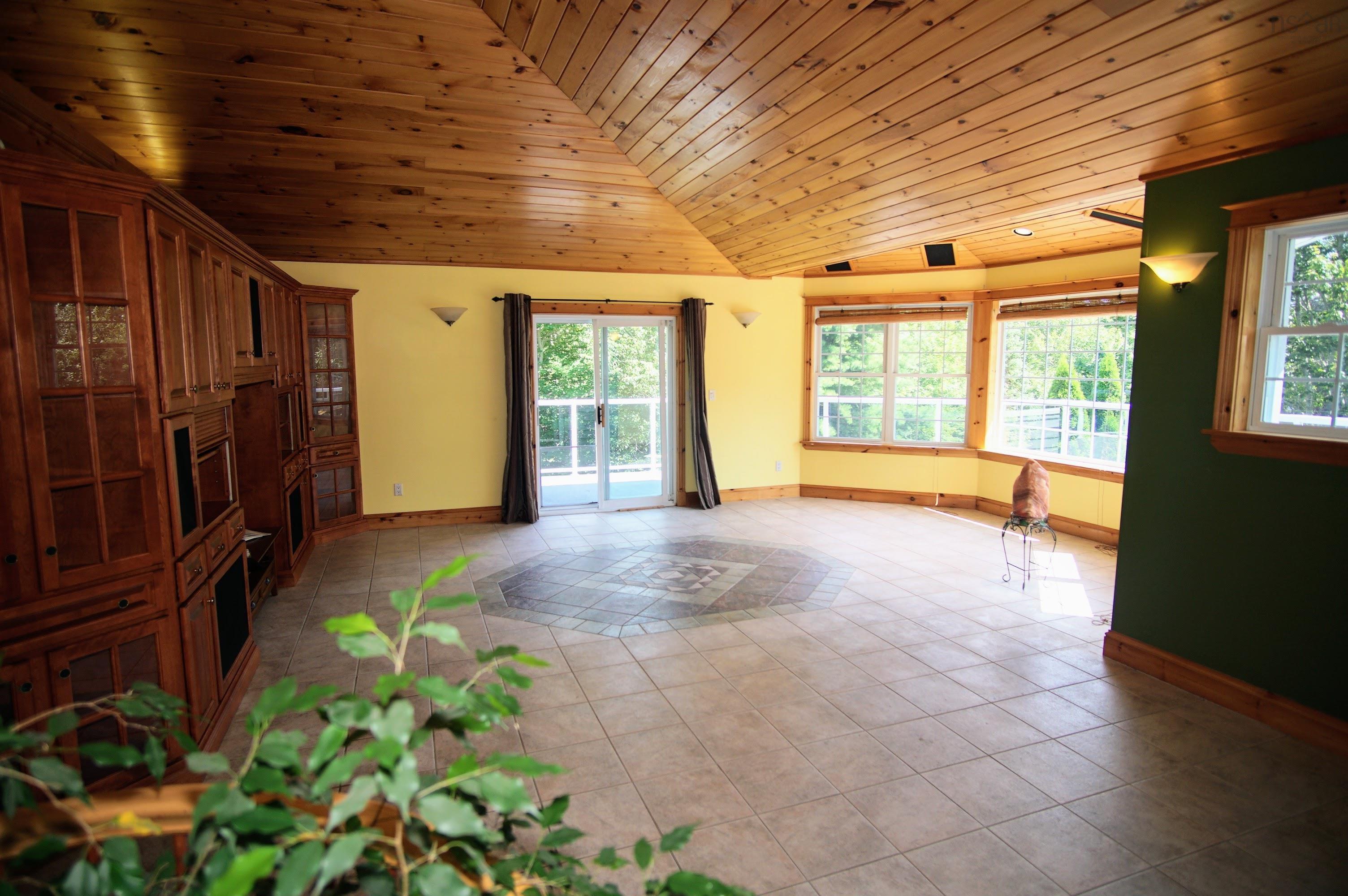 $499,000.00: 13 Lakeside Road, Beaverdam Lake