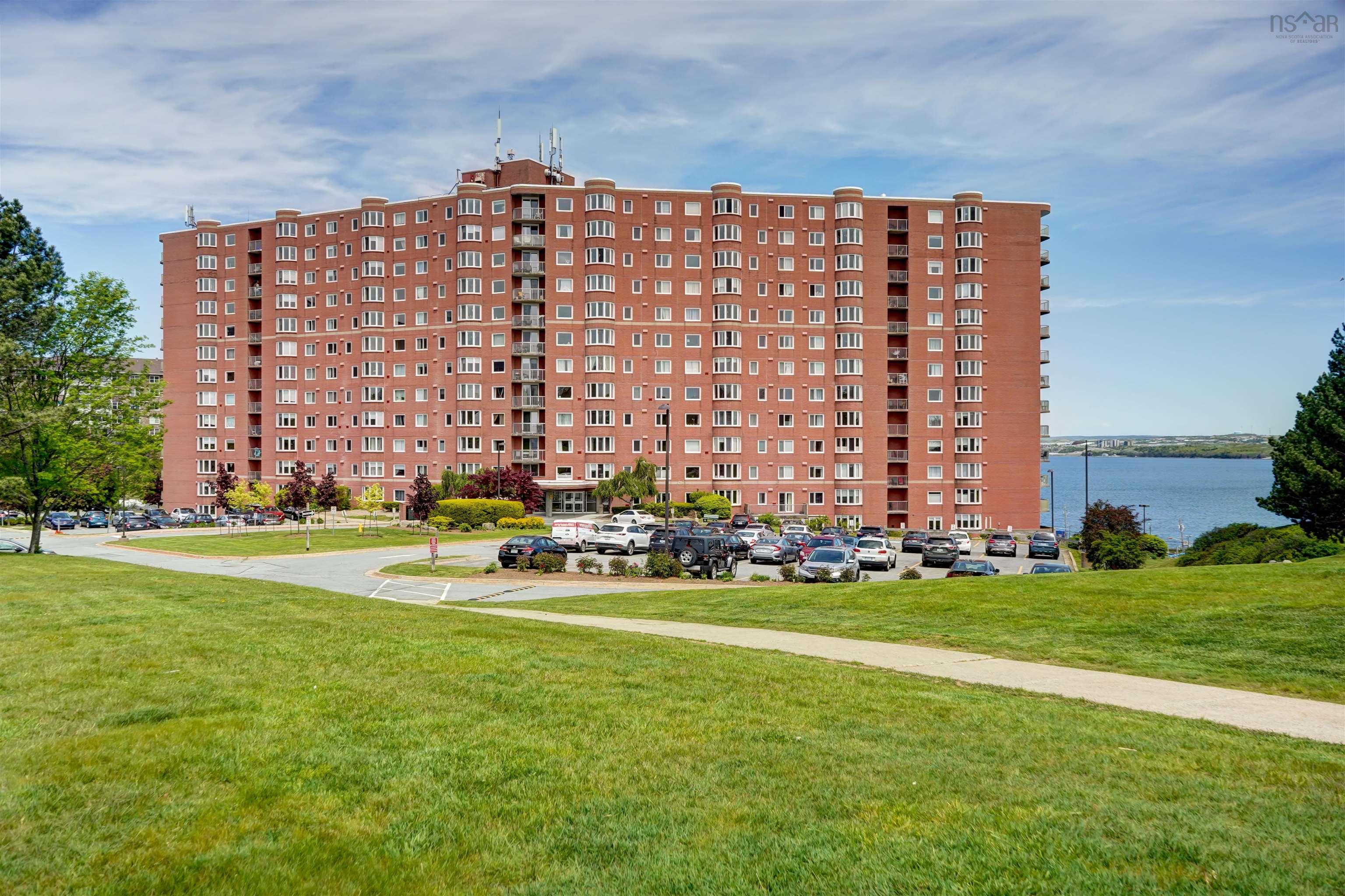 $354,900.00: 317 45 Vimy Avenue, Halifax