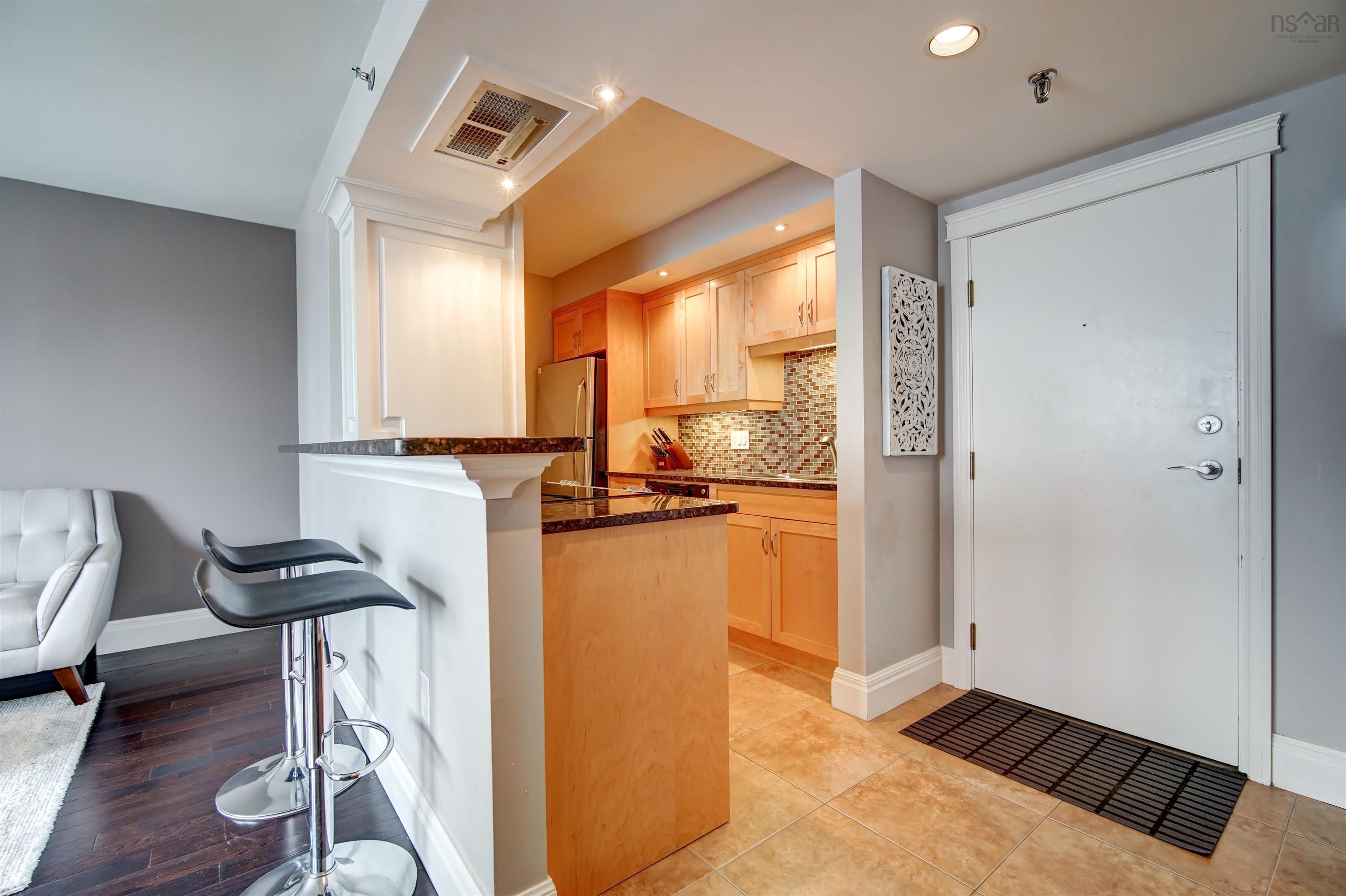 $354,900.00: 317 45 Vimy Avenue, Halifax