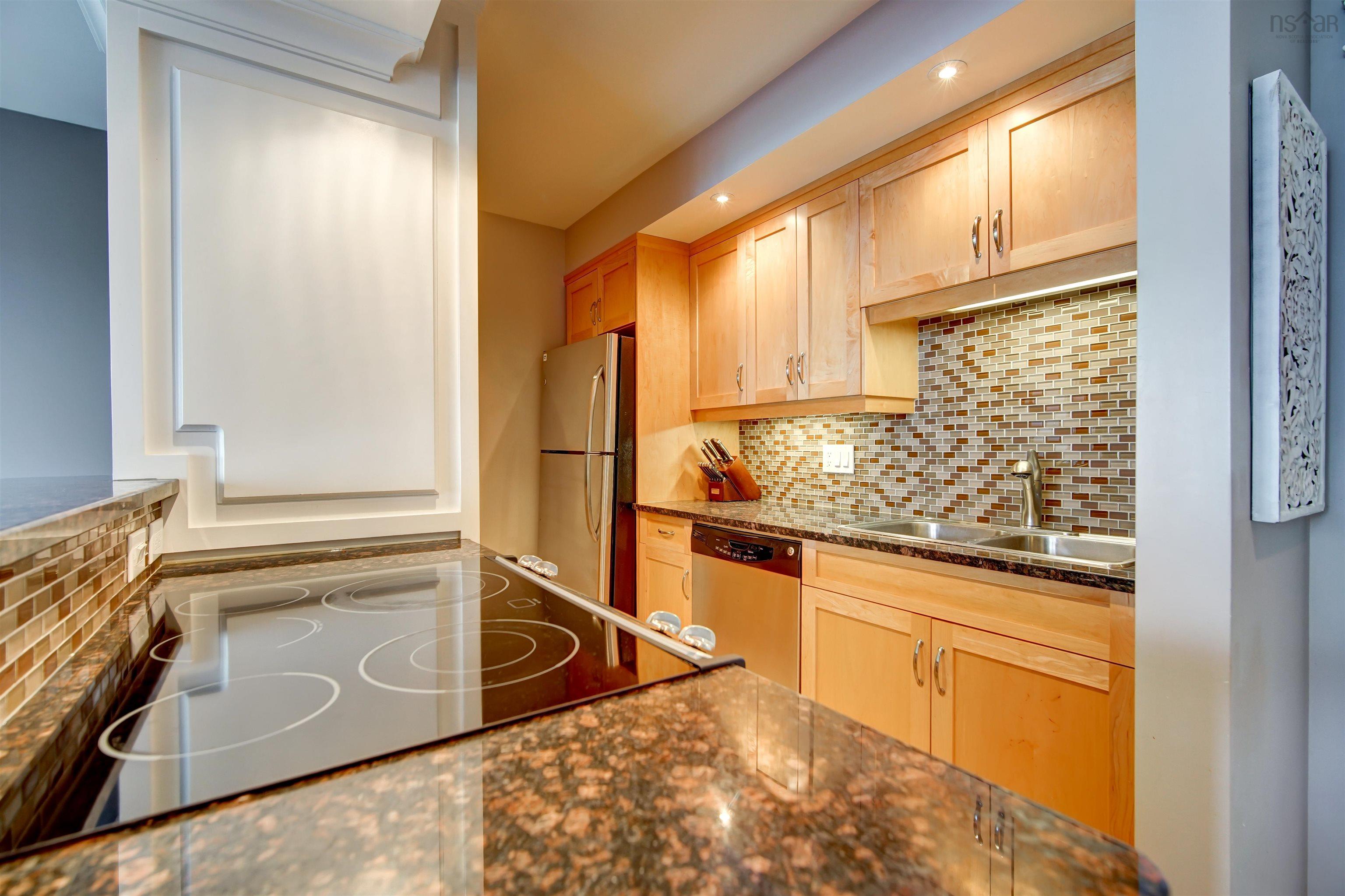 $354,900.00: 317 45 Vimy Avenue, Halifax