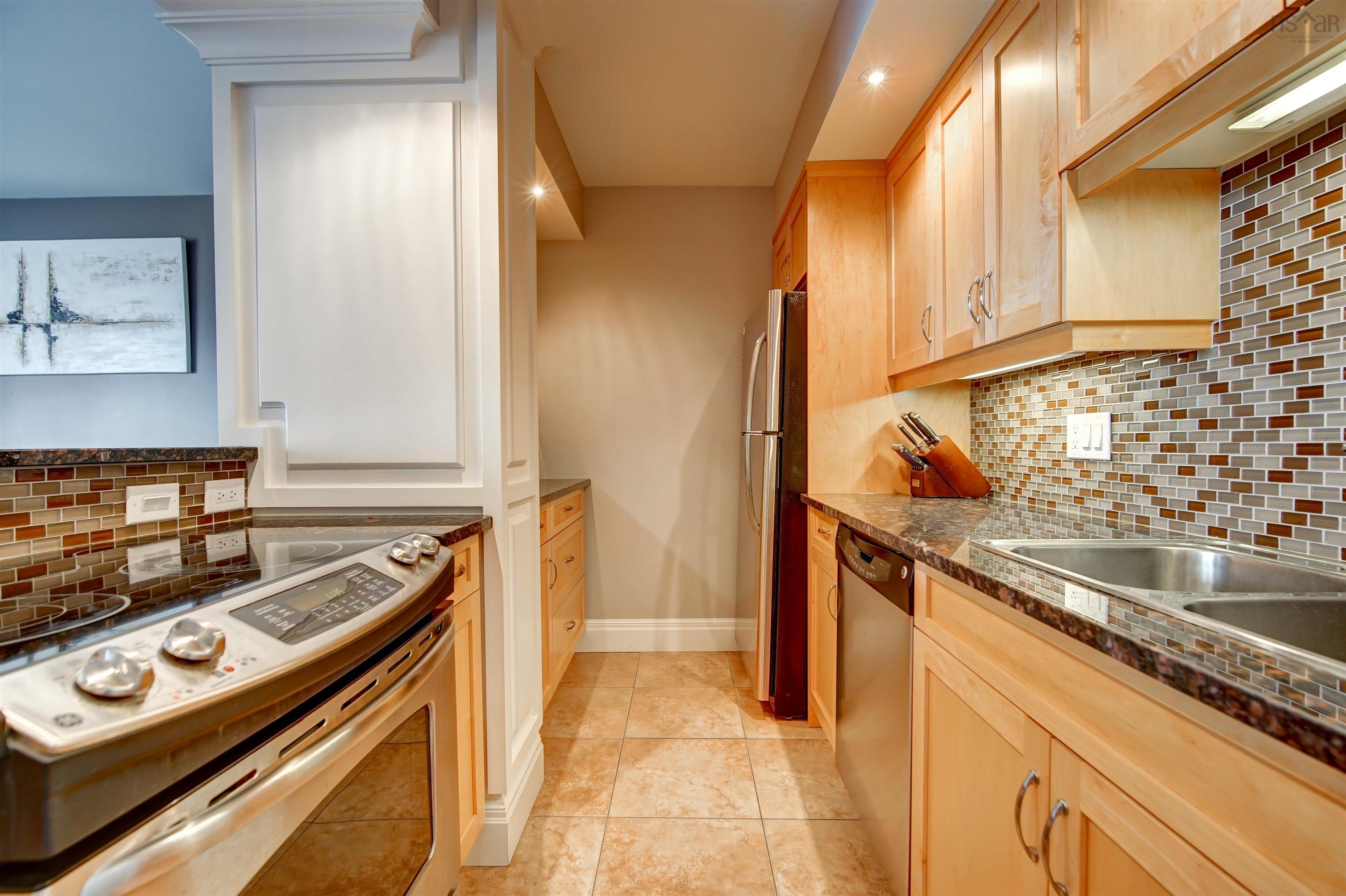 $354,900.00: 317 45 Vimy Avenue, Halifax