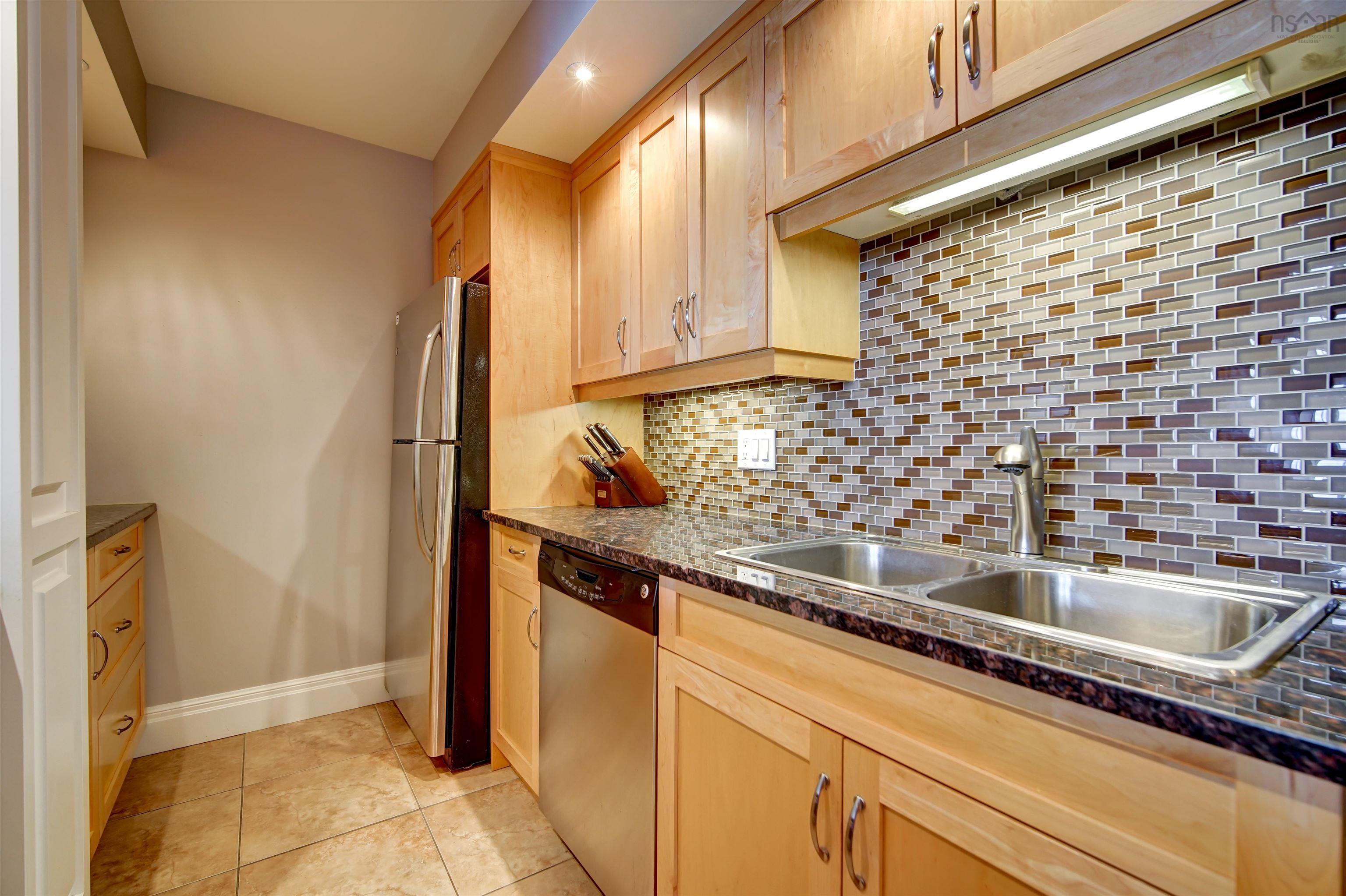 $354,900.00: 317 45 Vimy Avenue, Halifax