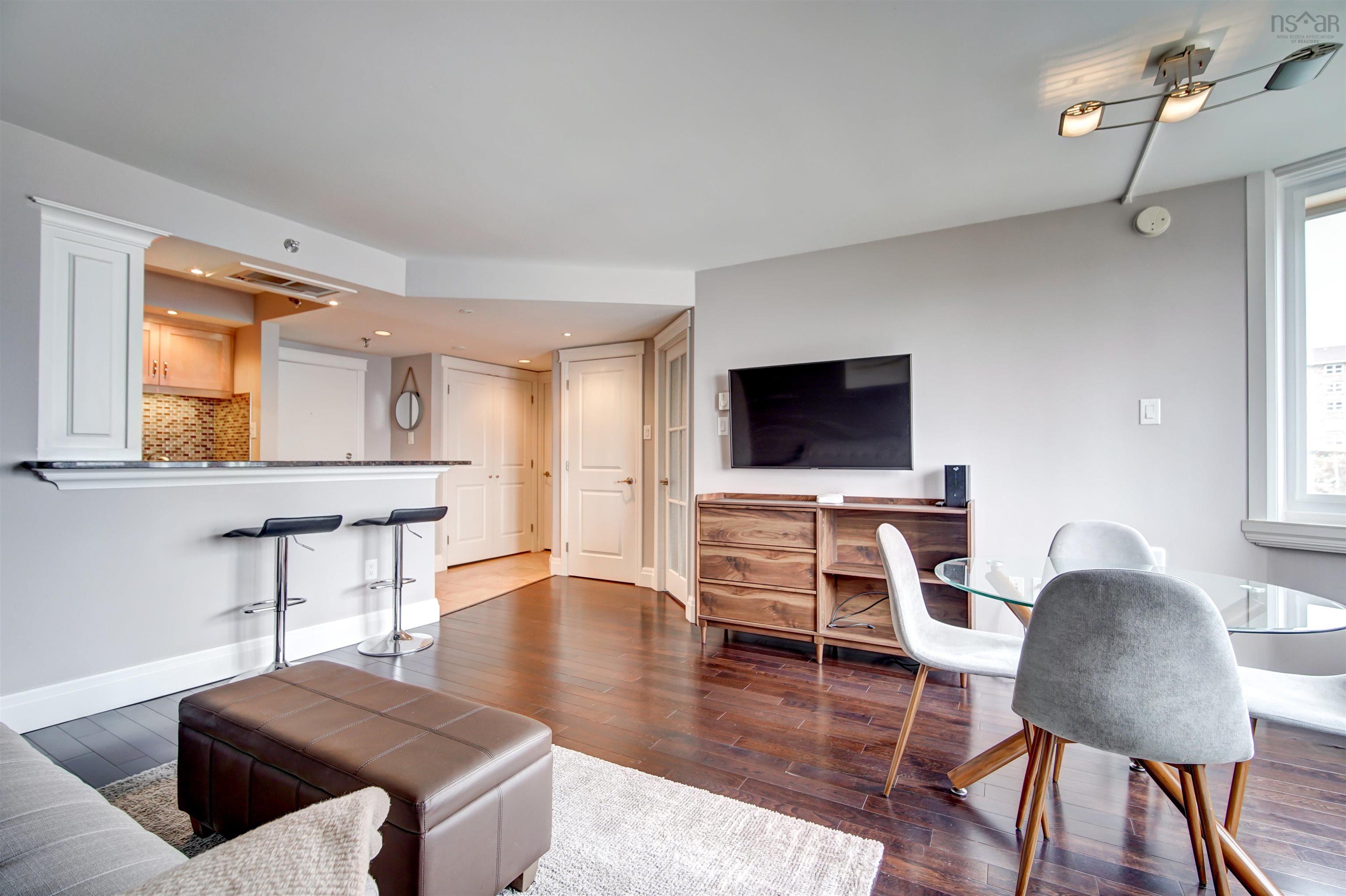 $354,900.00: 317 45 Vimy Avenue, Halifax