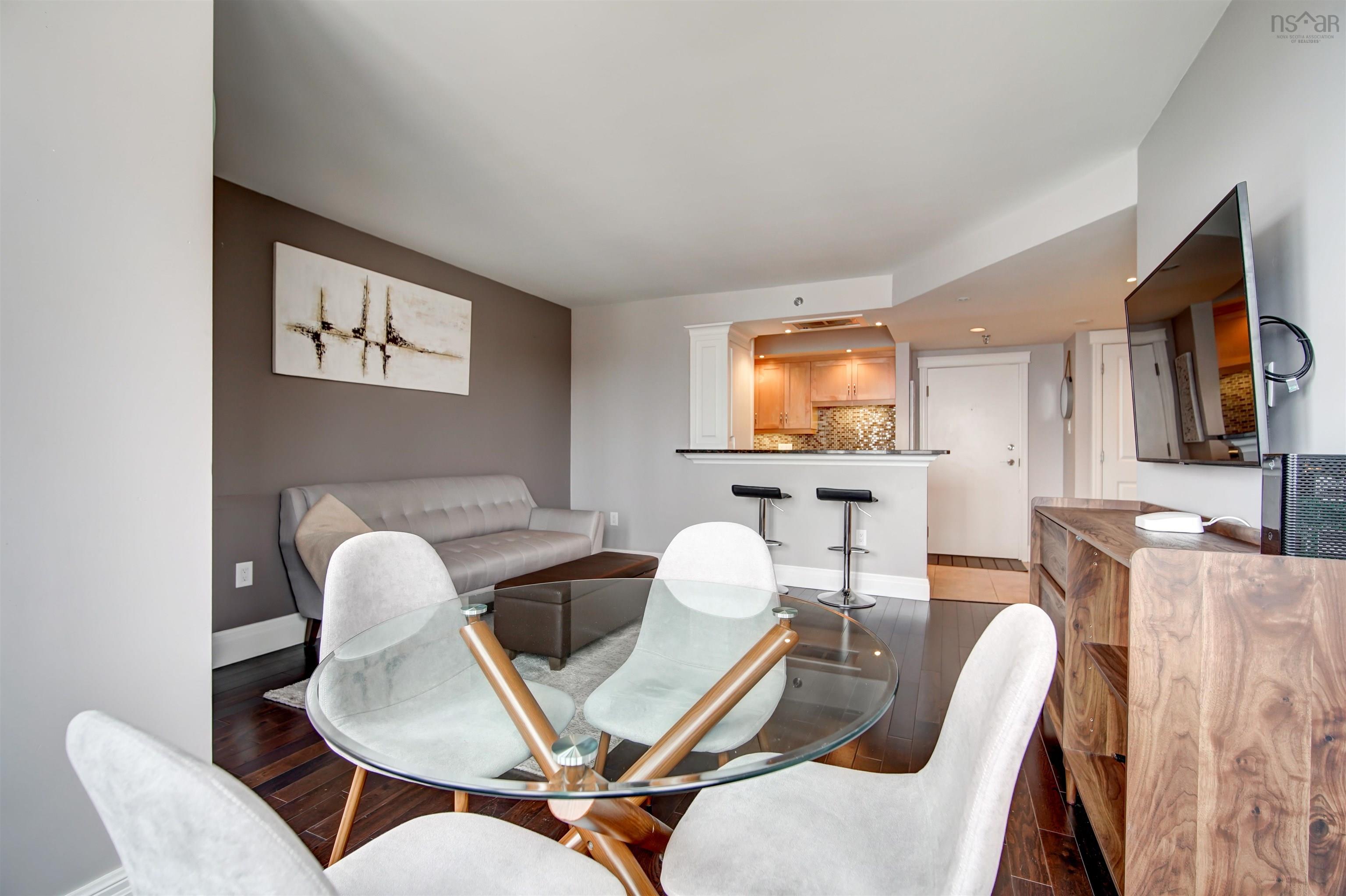 $354,900.00: 317 45 Vimy Avenue, Halifax