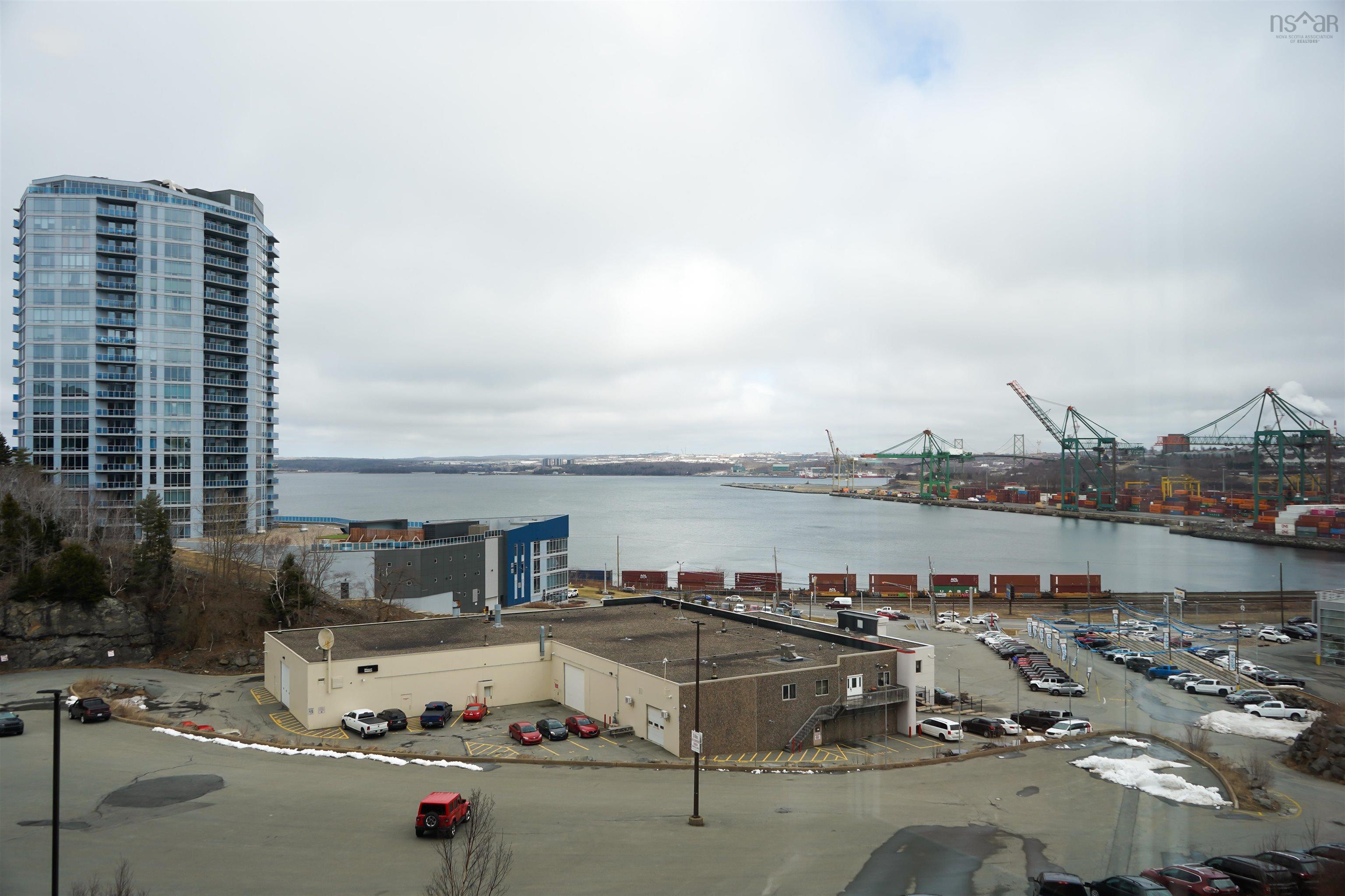 $354,900.00: 317 45 Vimy Avenue, Halifax