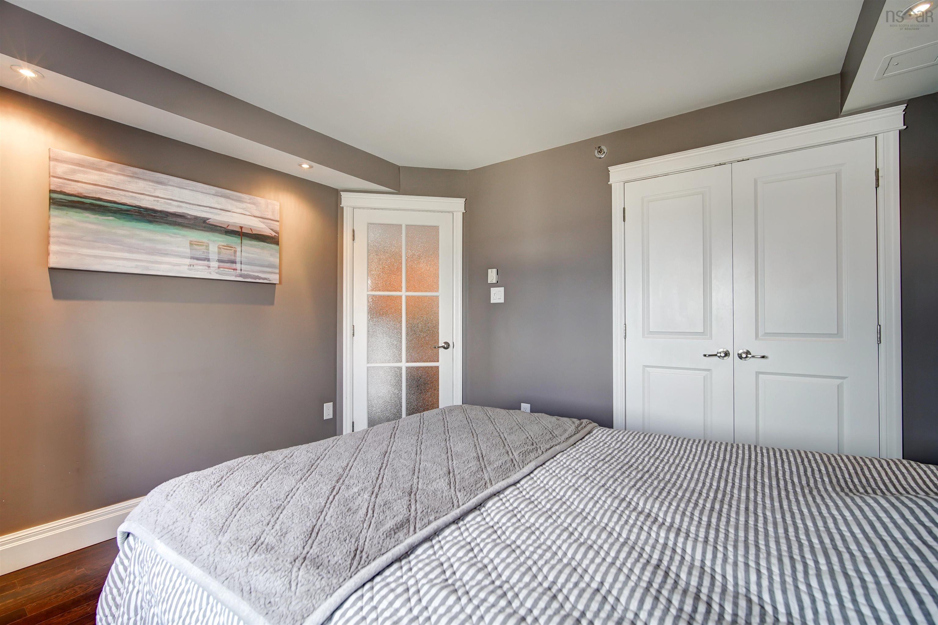 $354,900.00: 317 45 Vimy Avenue, Halifax