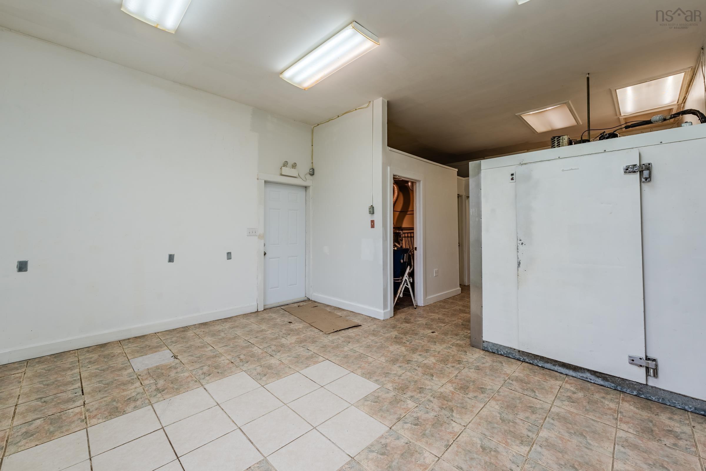 $275,000.00: 8837 Highway 1, Meteghan River