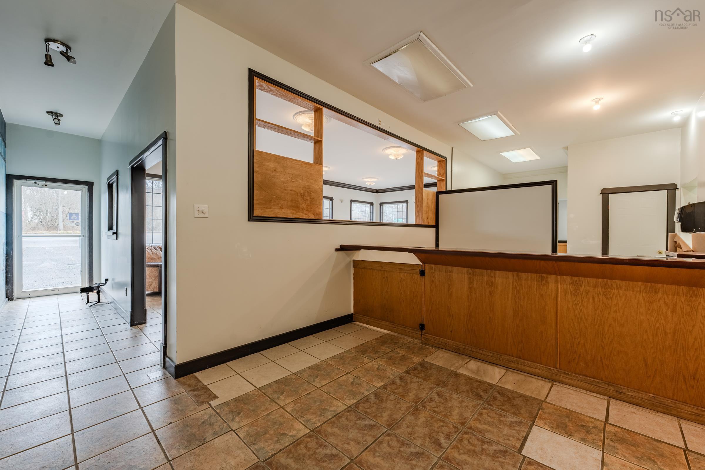 $275,000.00: 8837 Highway 1, Meteghan River