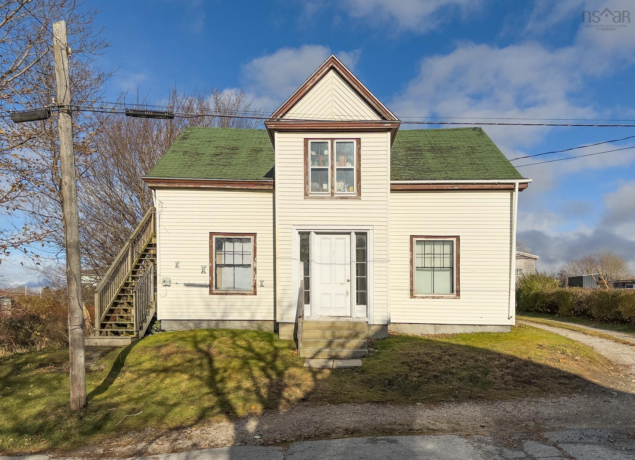 $179,000.00: 2 Walker Street, Yarmouth