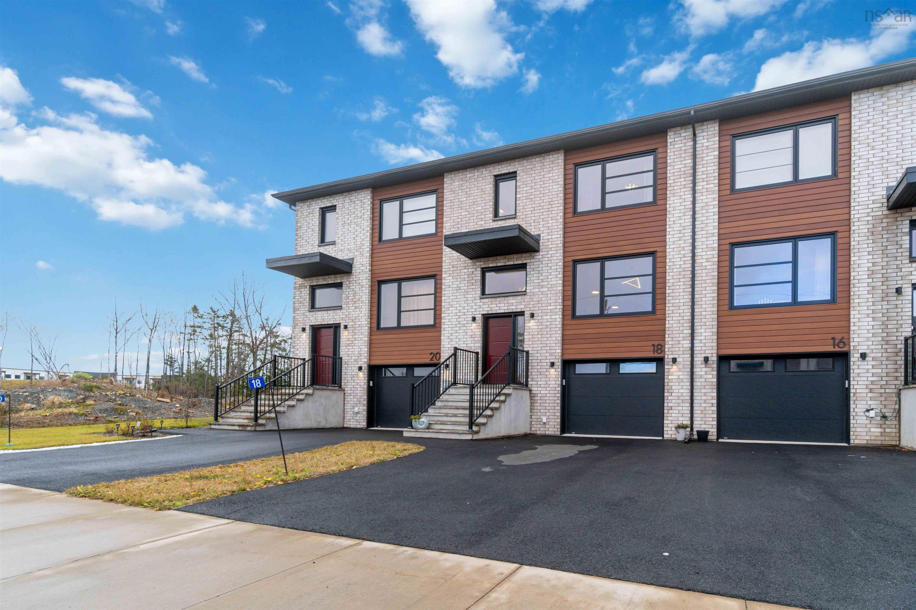 $519,900.00: 18 Glenn Drive, Lantz