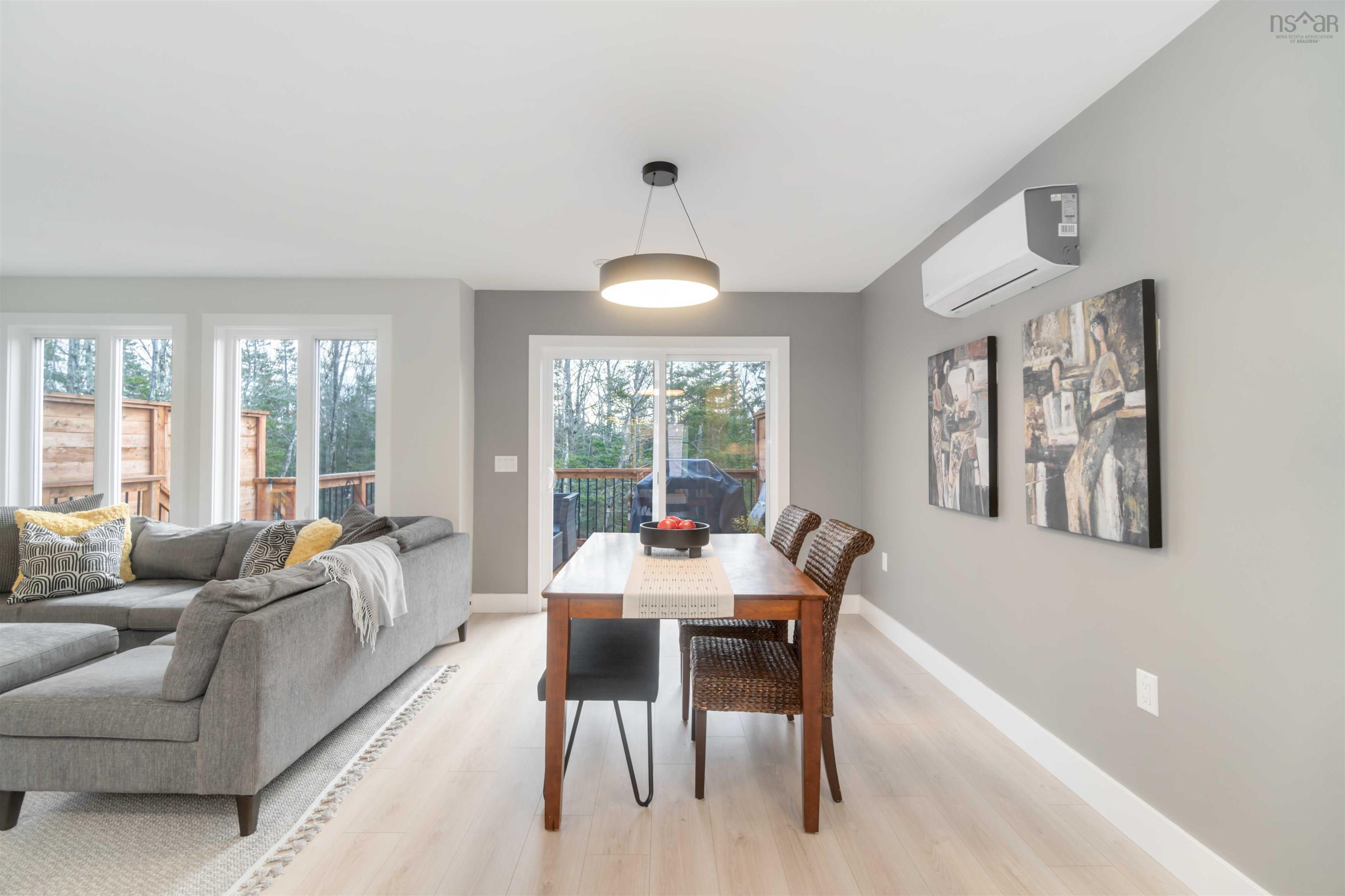 $519,900.00: 18 Glenn Drive, Lantz