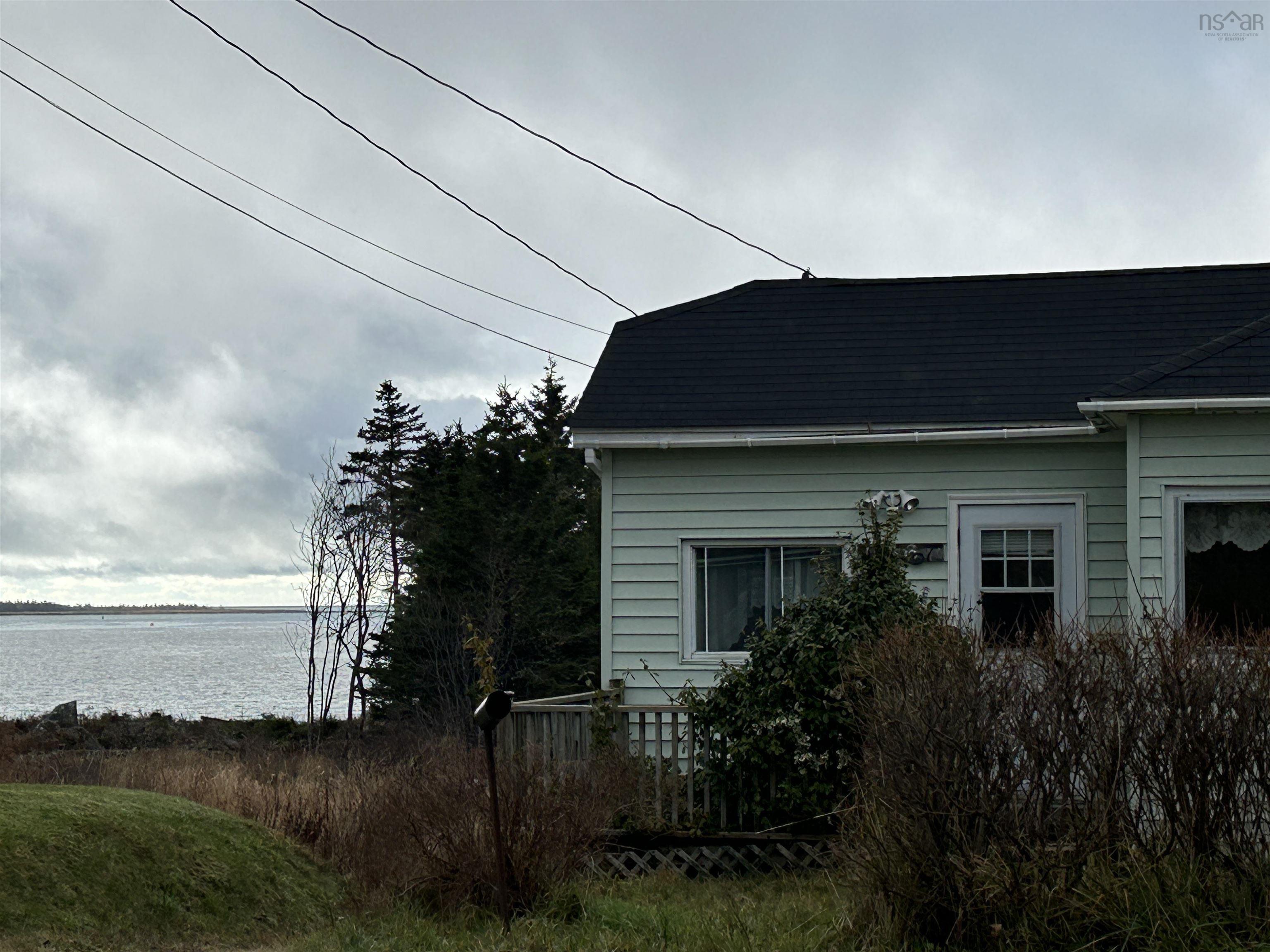 $159,000.00: 6667 Highway 3, Lower Woods Harbour