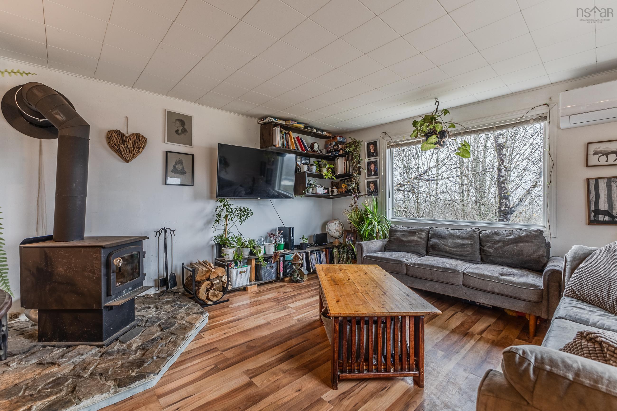 $199,000.00: 301 Chisholm Road, North River