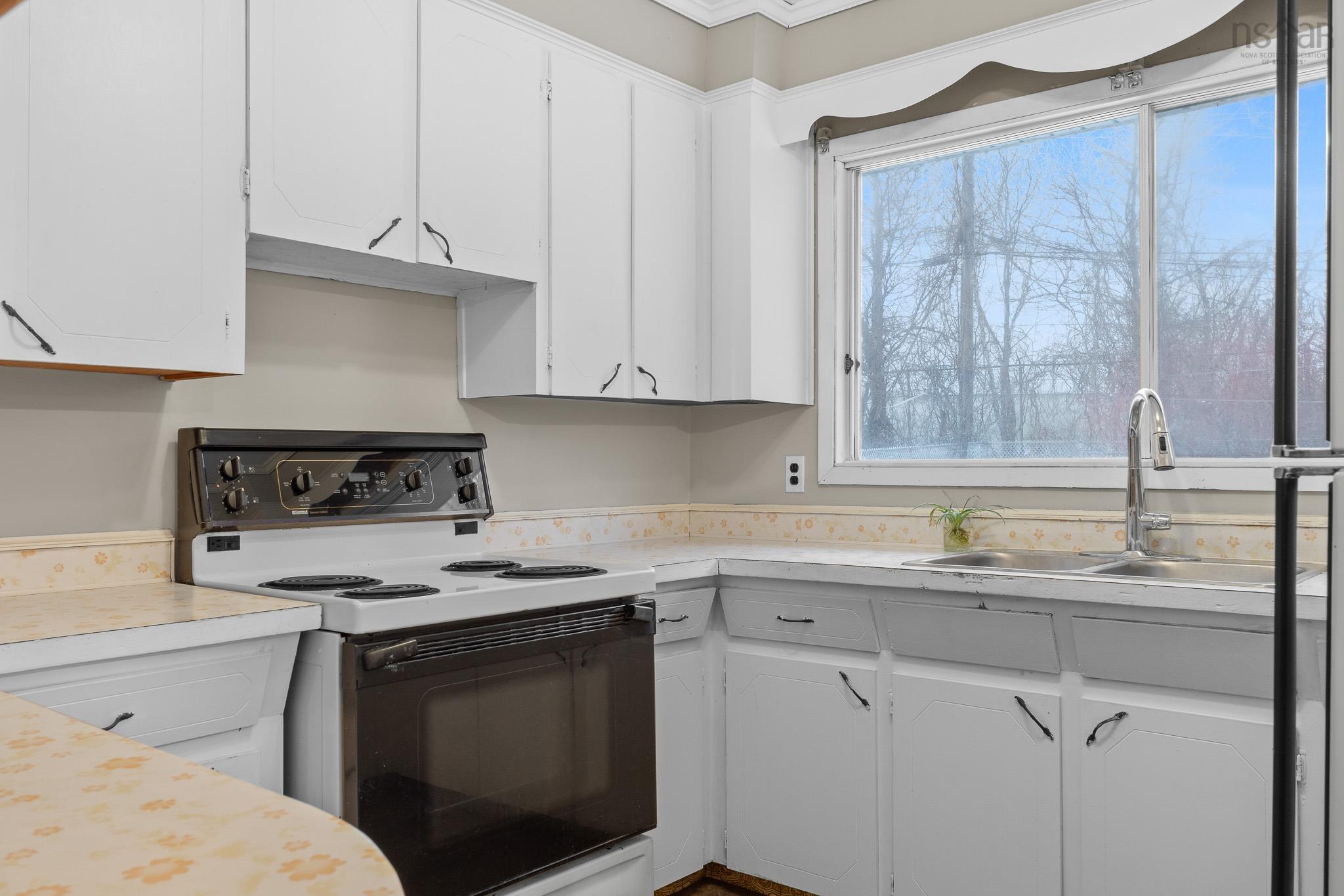 $399,900.00: 74 Sapphire Crescent, Lower Sackville