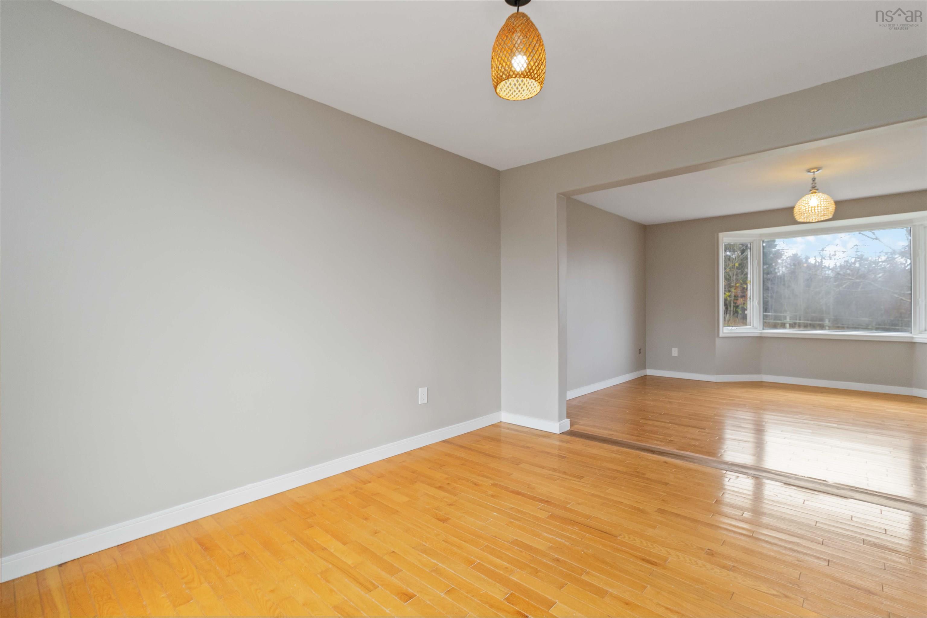 $549,900.00: 69 Rockingstone Road, Halifax
