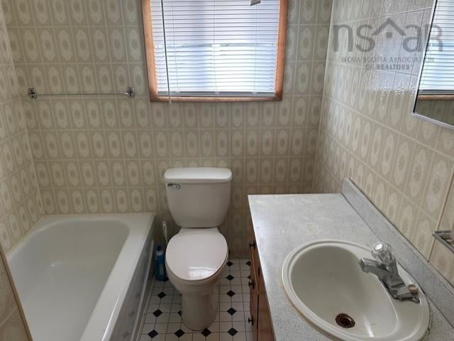$74,900.00: 33 First Street, Trenton