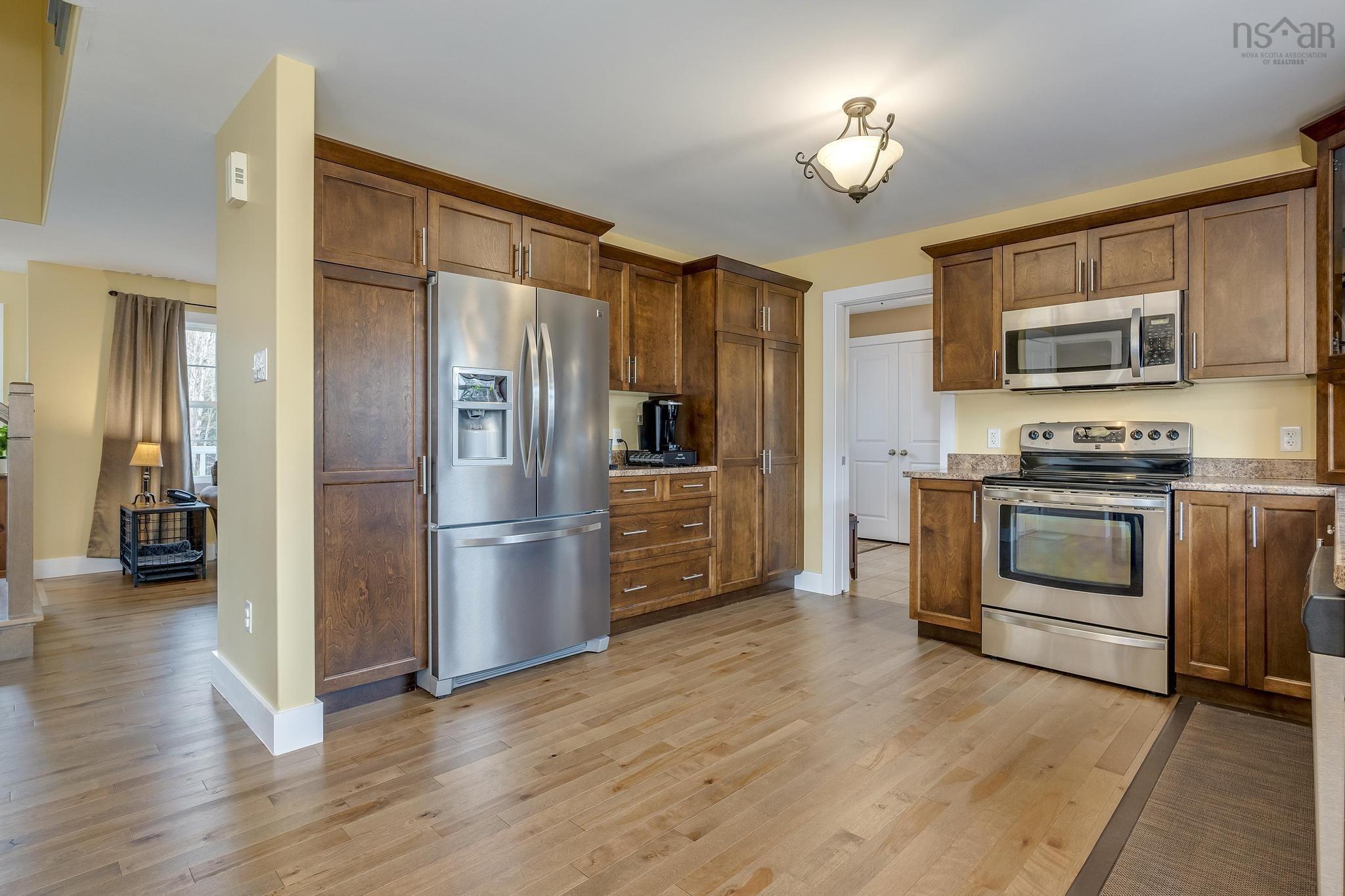 $689,900.00: 280 Pepperbush Court, Middle Sackville