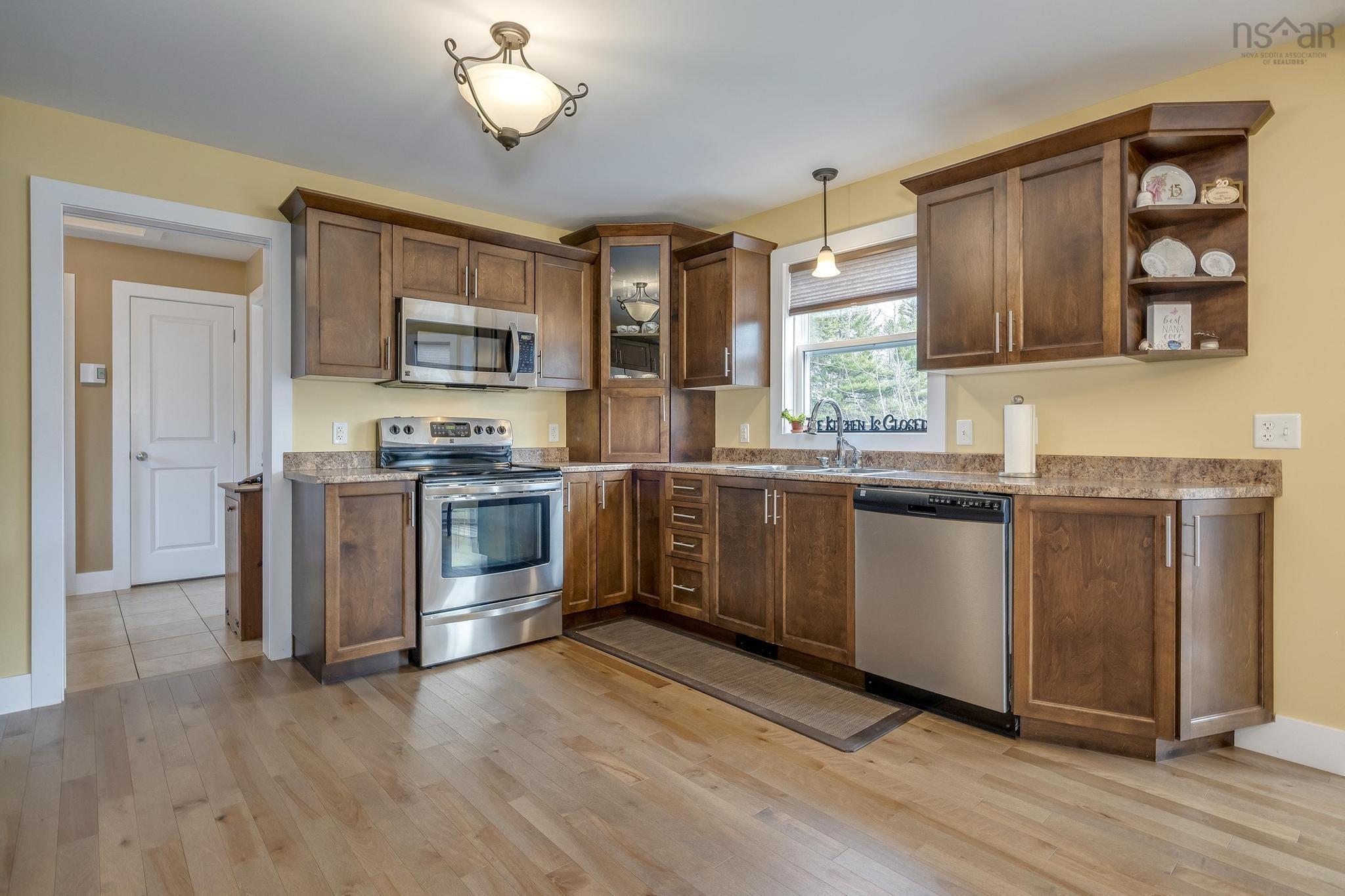 $689,900.00: 280 Pepperbush Court, Middle Sackville