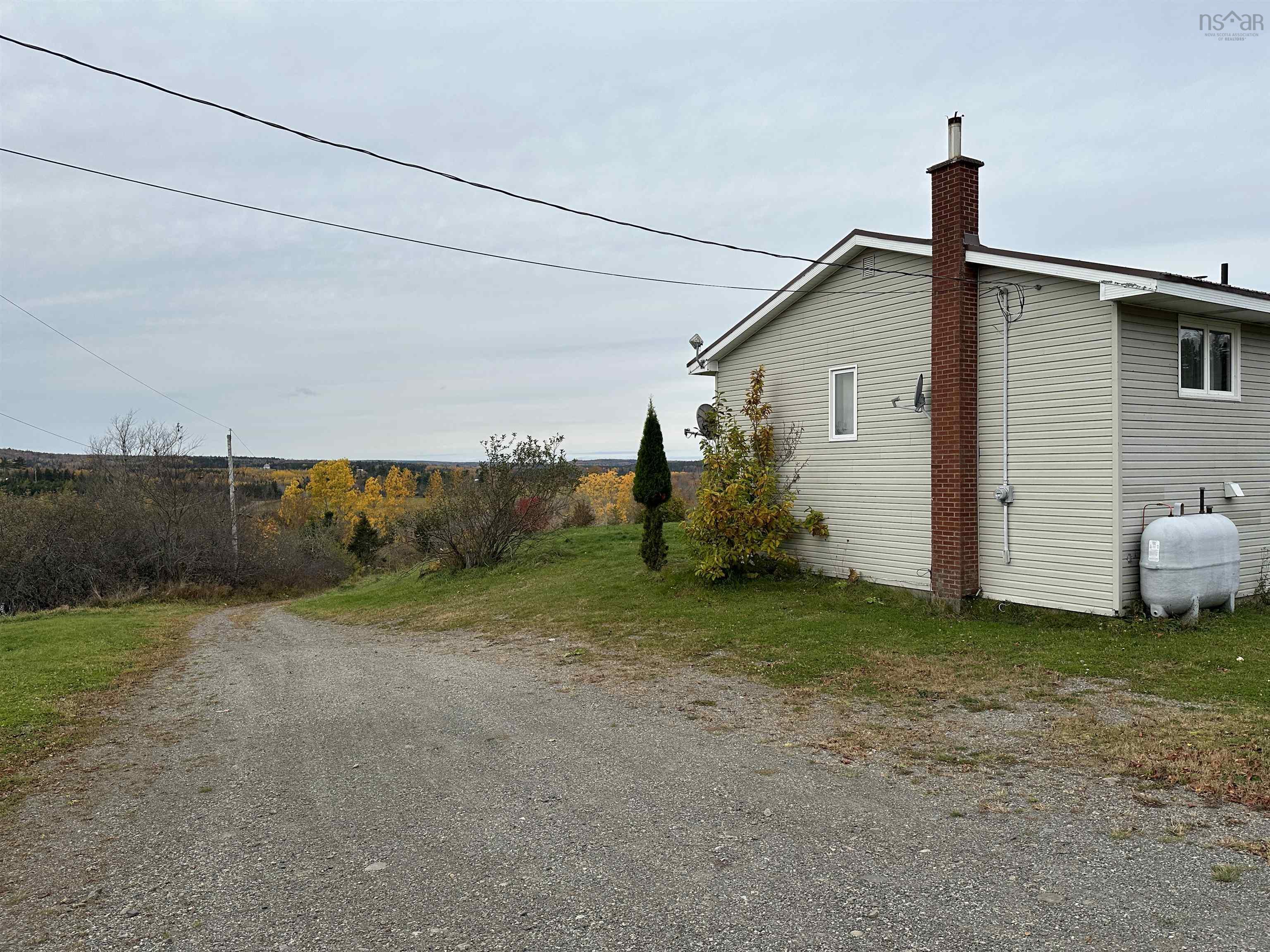 $325,000.00: 1182 Elgin Road, Elgin