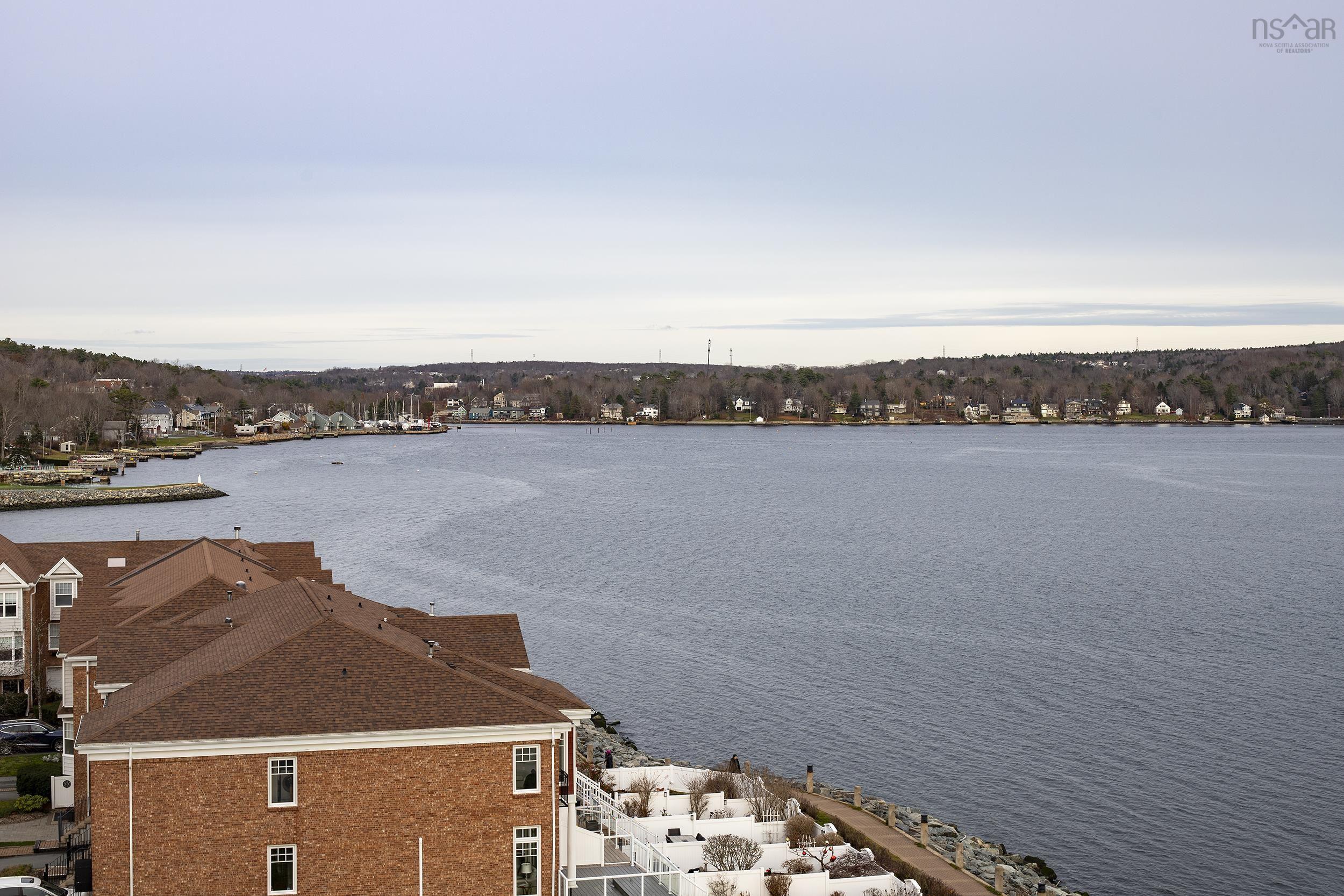 $825,000.00: 604 99 Waterfront Drive Drive, Bedford