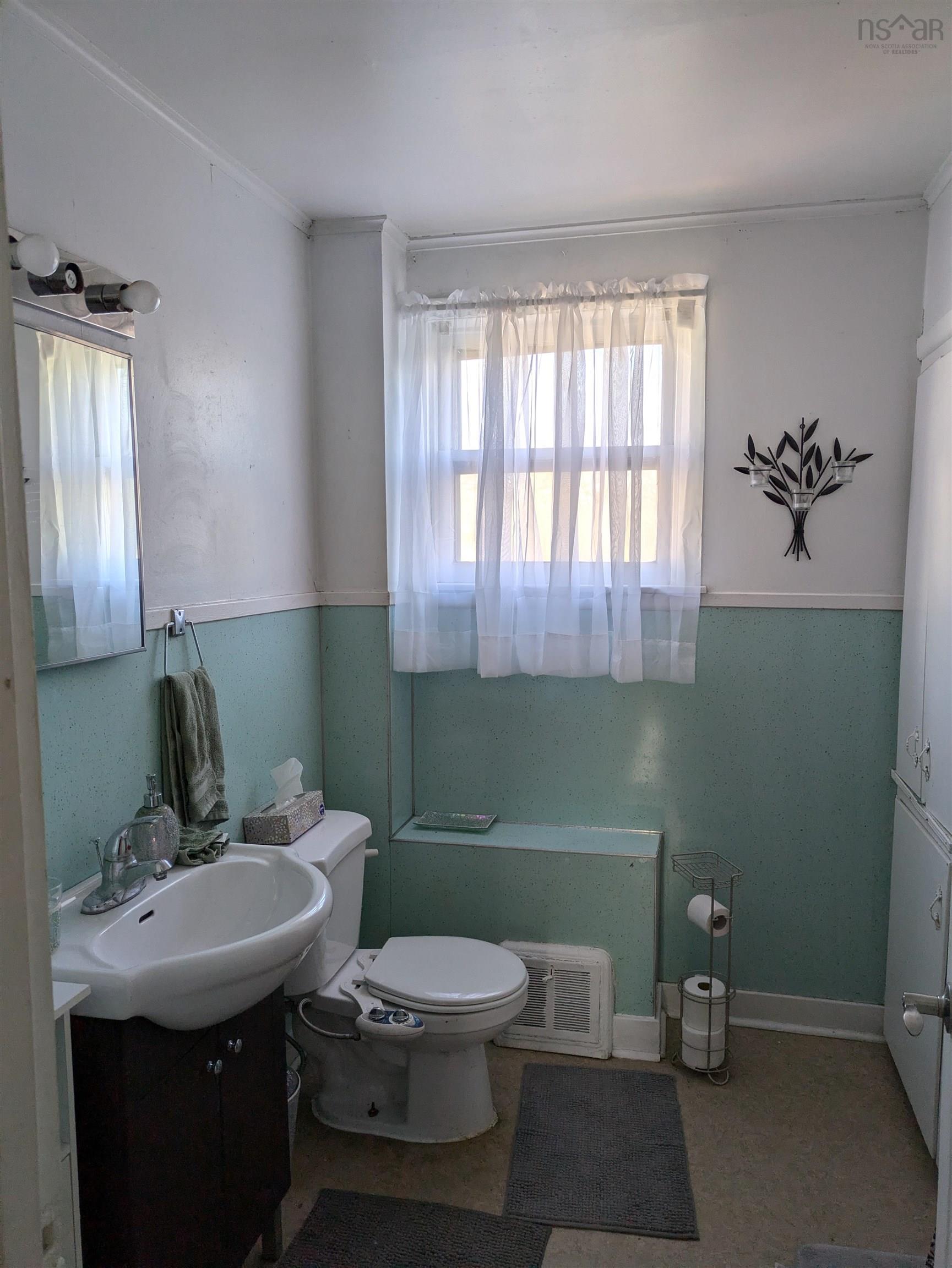 $69,900.00: 15 Fletcher Street, Glace Bay