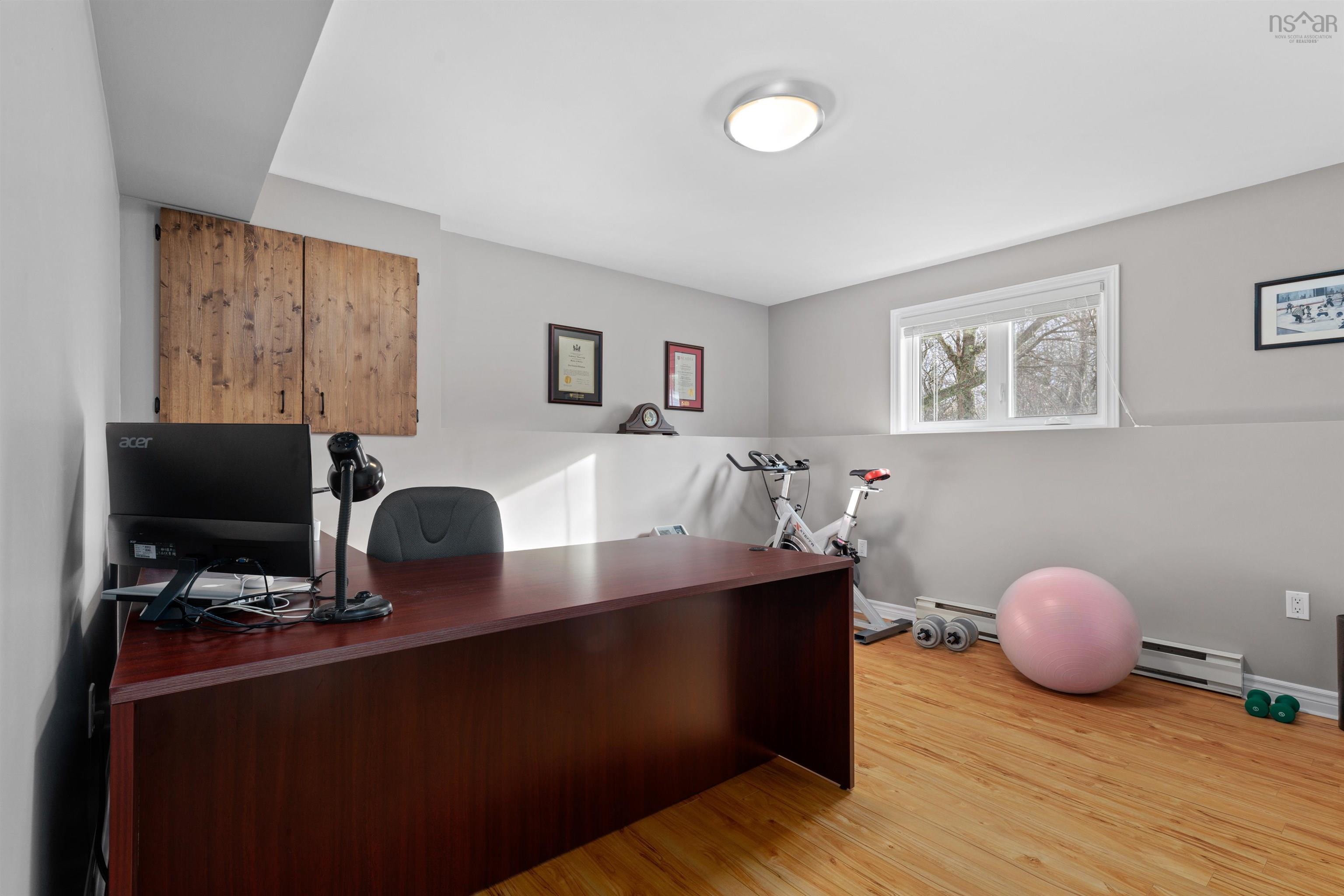 $599,900.00: 10 DRESDEN Court, Sackville