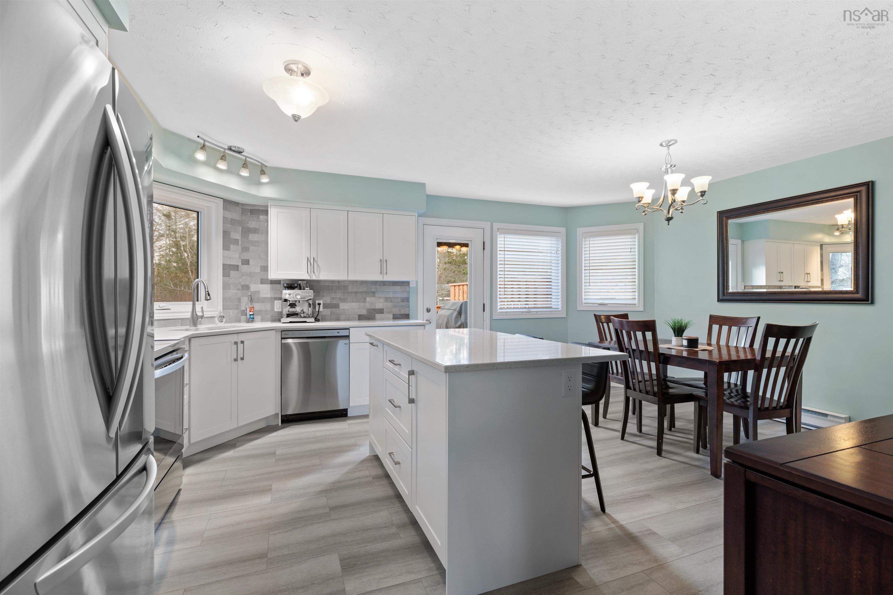 $599,900.00: 10 DRESDEN Court, Sackville